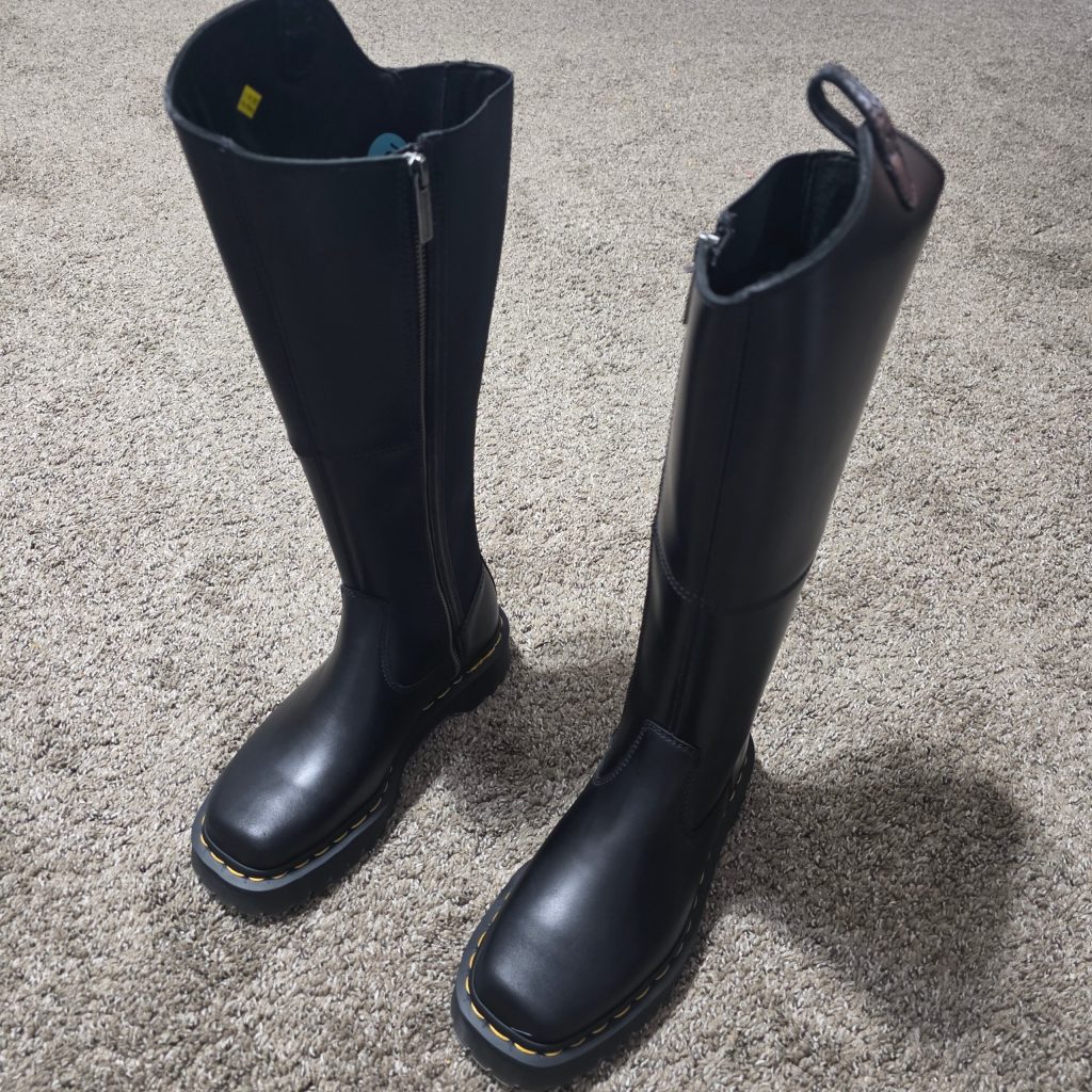 Dr. Martens Amaayah Hi Women's Size 6 Black 31947001 Leather Knee High Boots