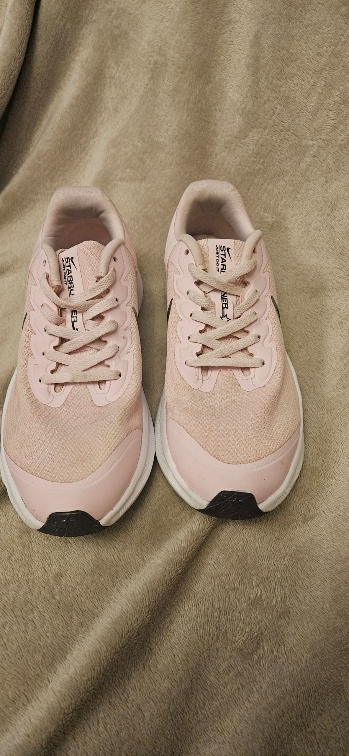 Nike Women's Pink & White Star Runner 3 UK 6.5 Running Shoes image 3