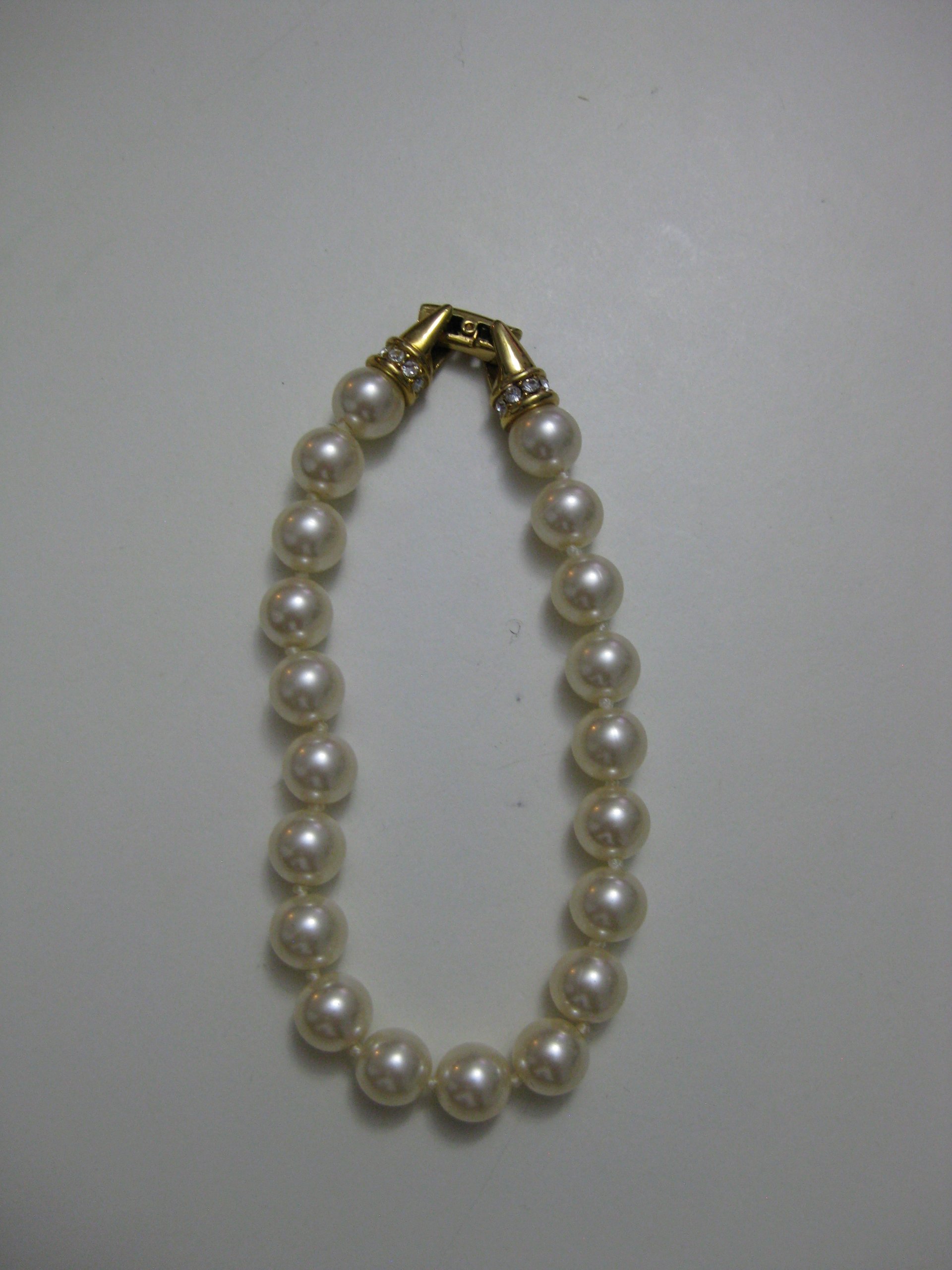 Pearl & Gold Tone Beaded Bracelet with Crystal Clasp image 3