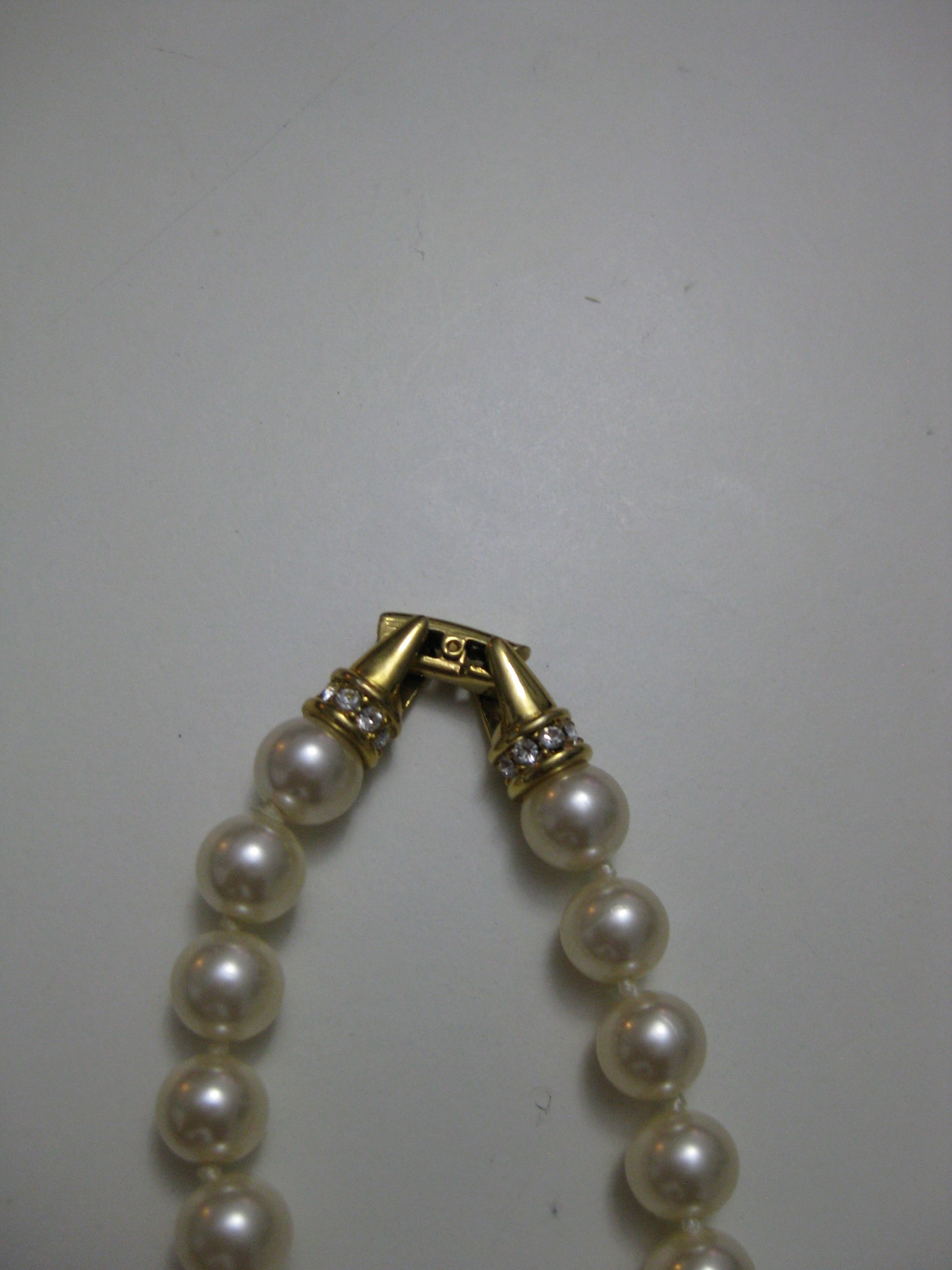 Pearl & Gold Tone Beaded Bracelet with Crystal Clasp image 4