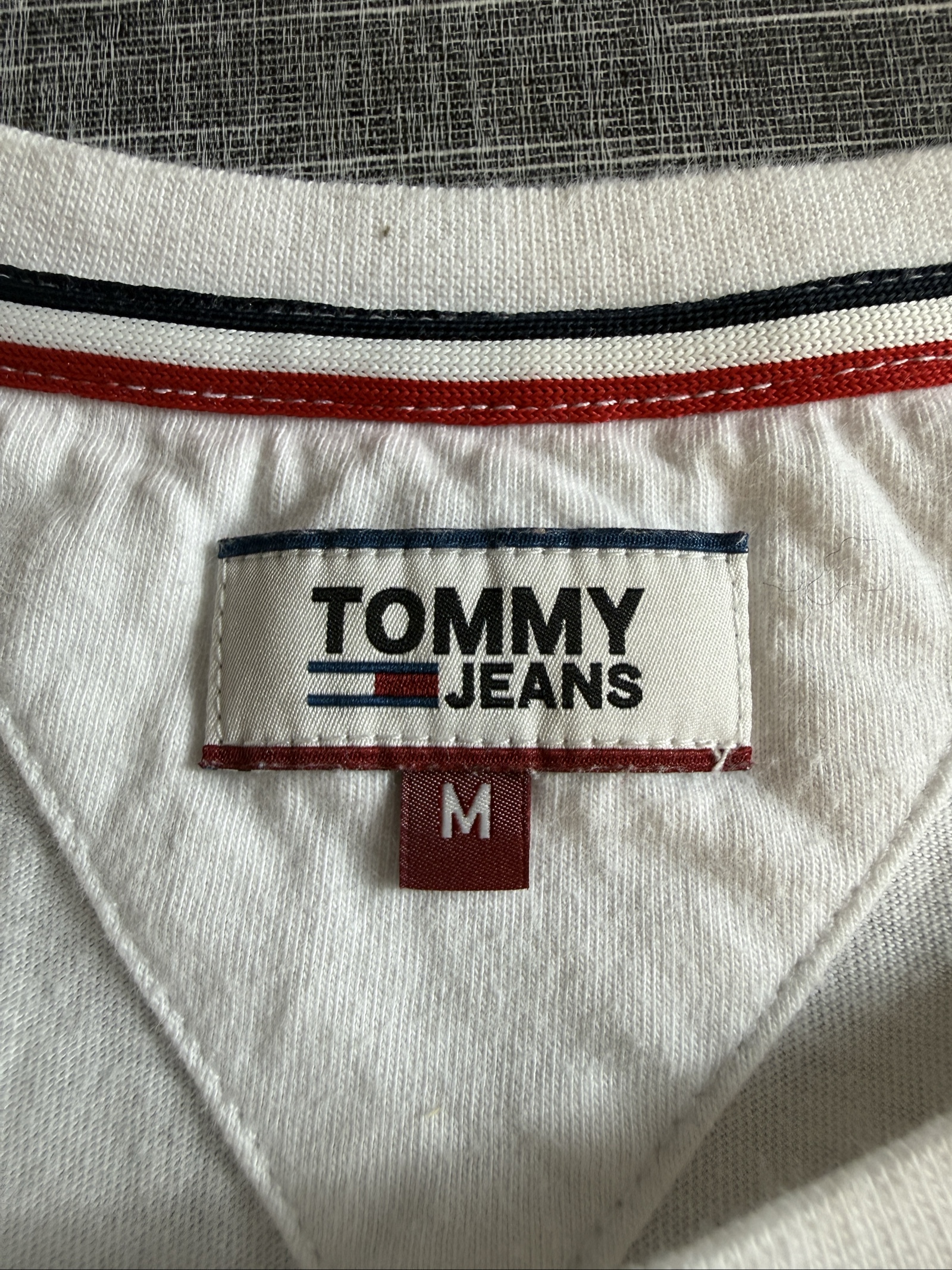 Tommy Jeans Women’s White & Navy Logo T-Shirt Medium Crew Neck Cotton image 3
