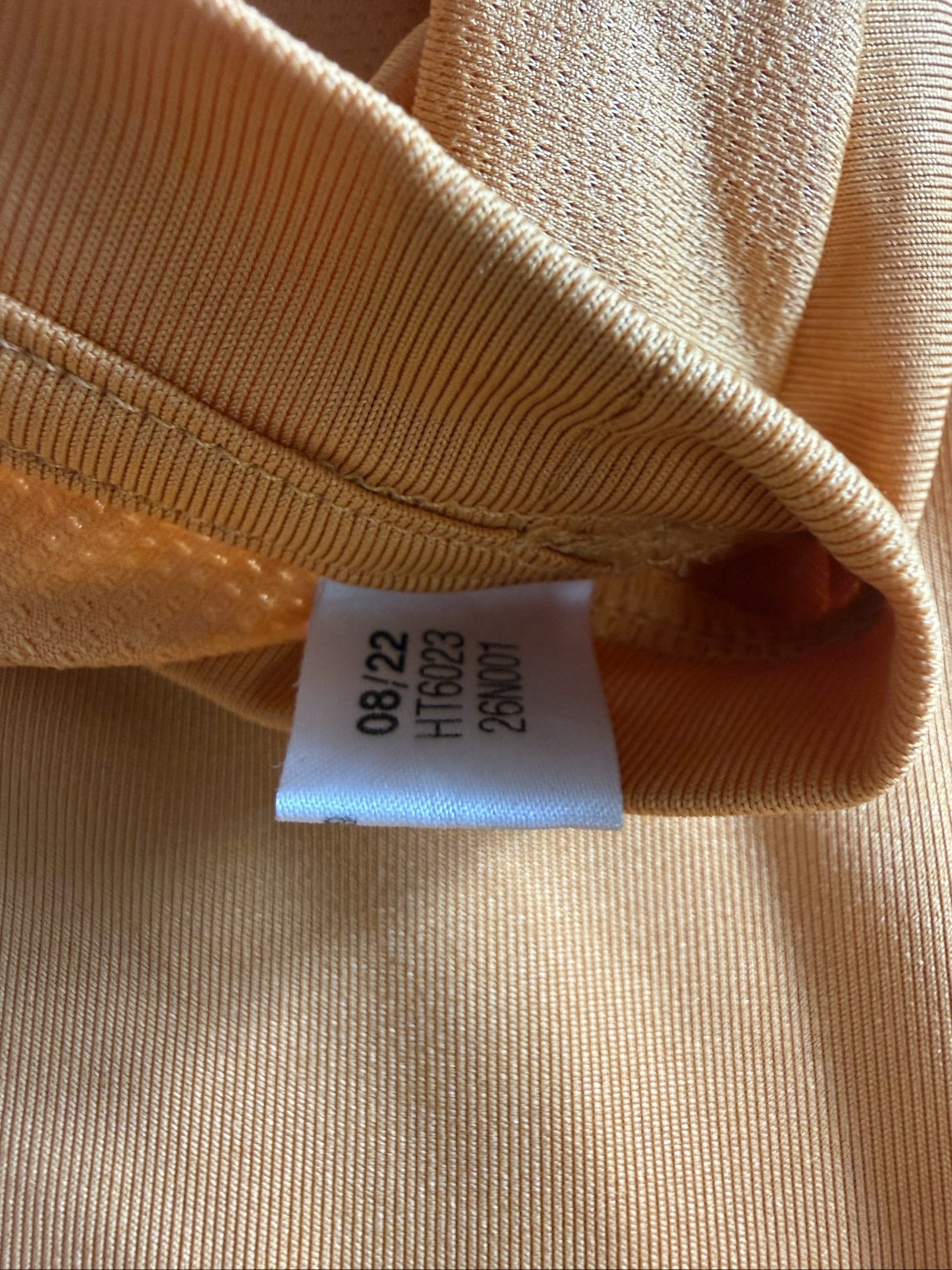 Reebok Women’s Speedwick Athletic T-Shirt Small Orange image 3