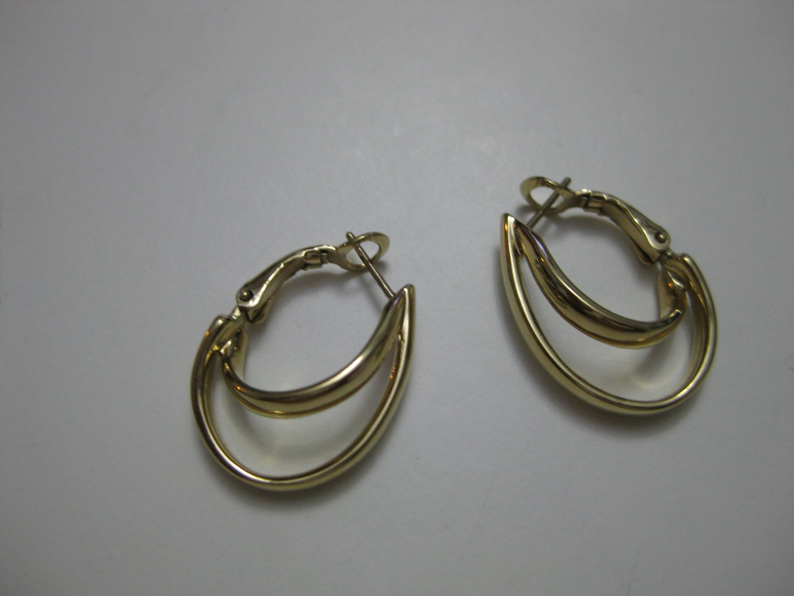 Gold Tone Double Hoop Clip On Earrings 4.5 cm image 4