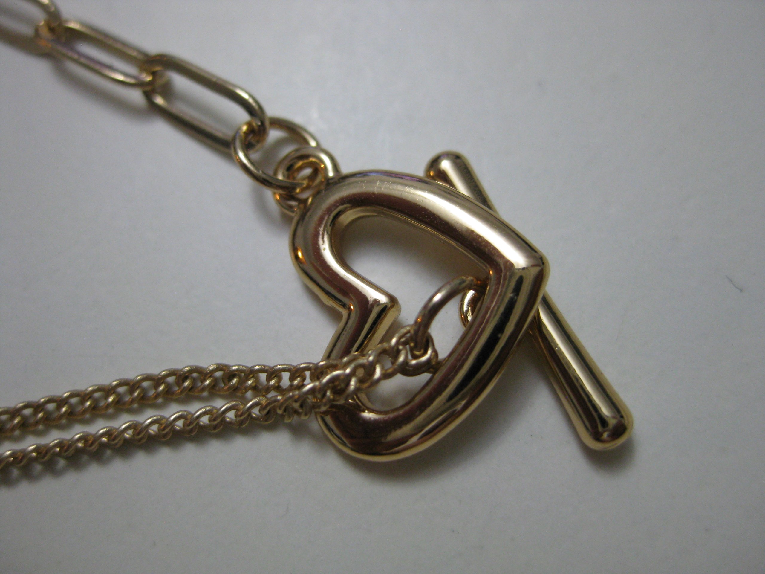 Gold Tone Heart Toggle Clasp Necklace image 5