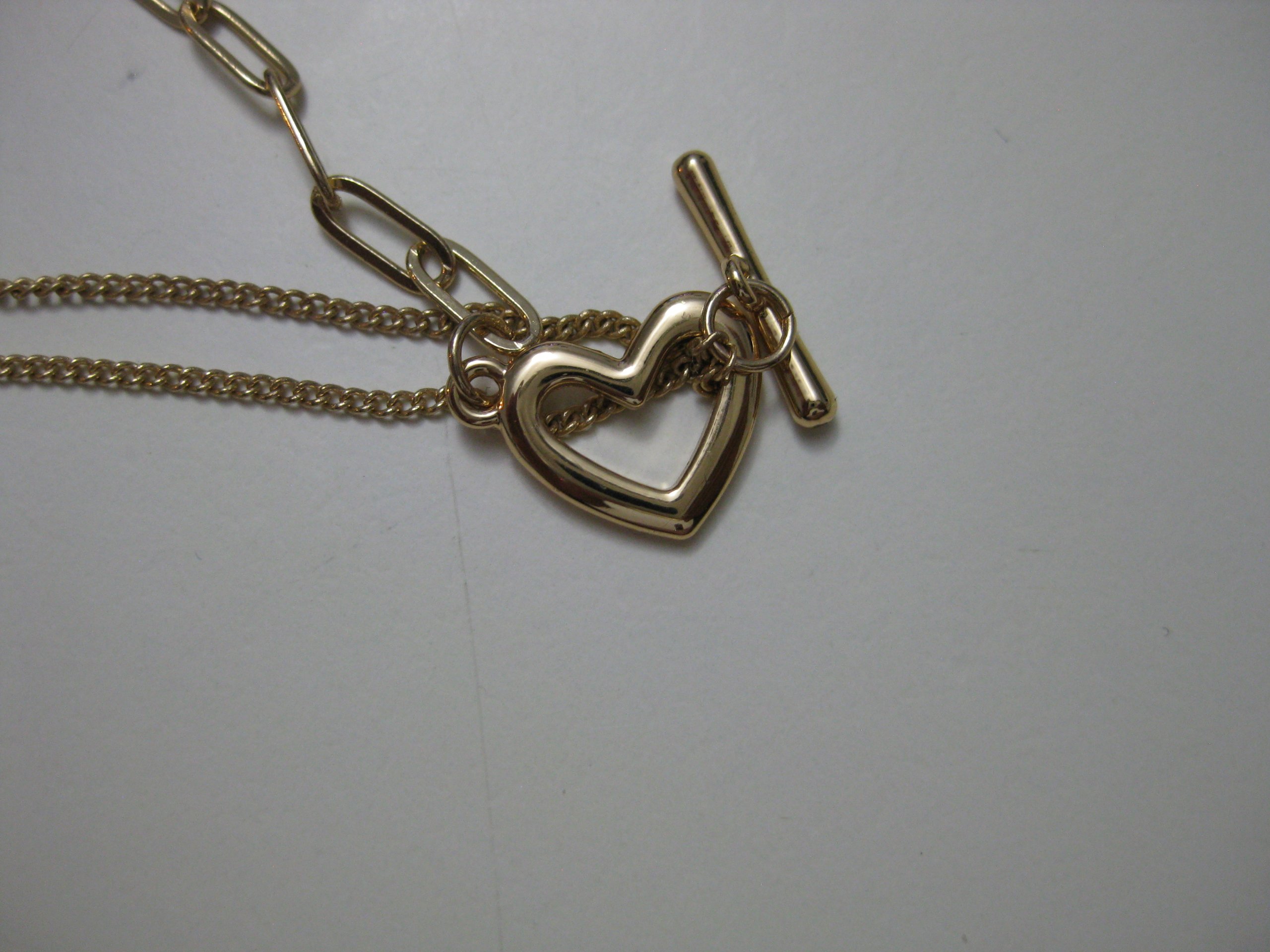 Gold Tone Heart Toggle Clasp Necklace image 6