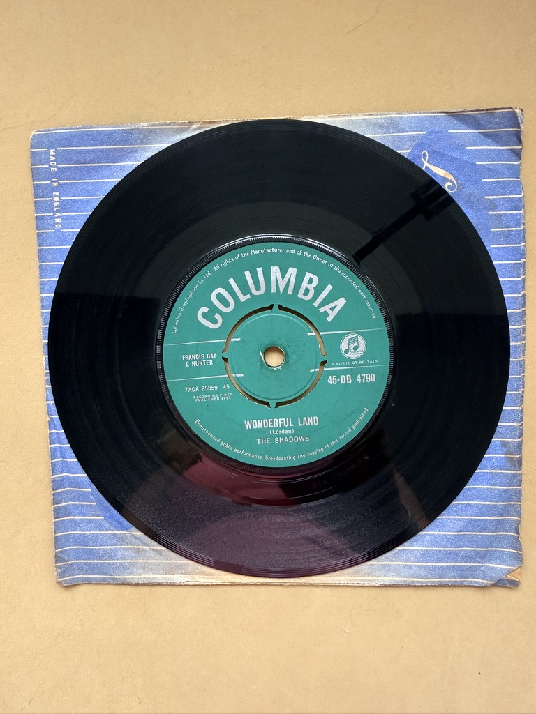 Columbia The Shadows Vinyl Record Single 7" 45RPM Wonderful Land Stars Fell On Stockton