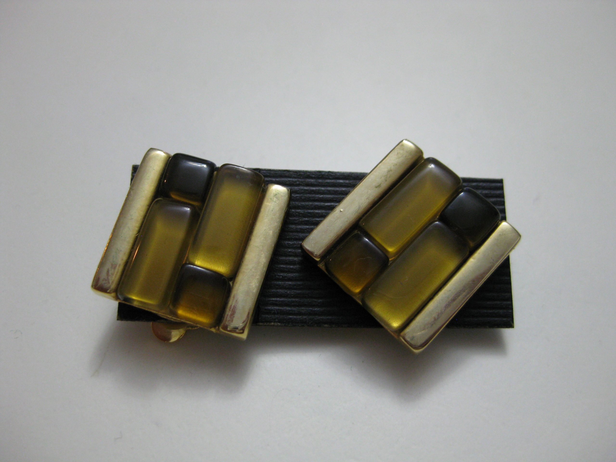 Clip On Earrings Black & Yellow Geometric Fashion