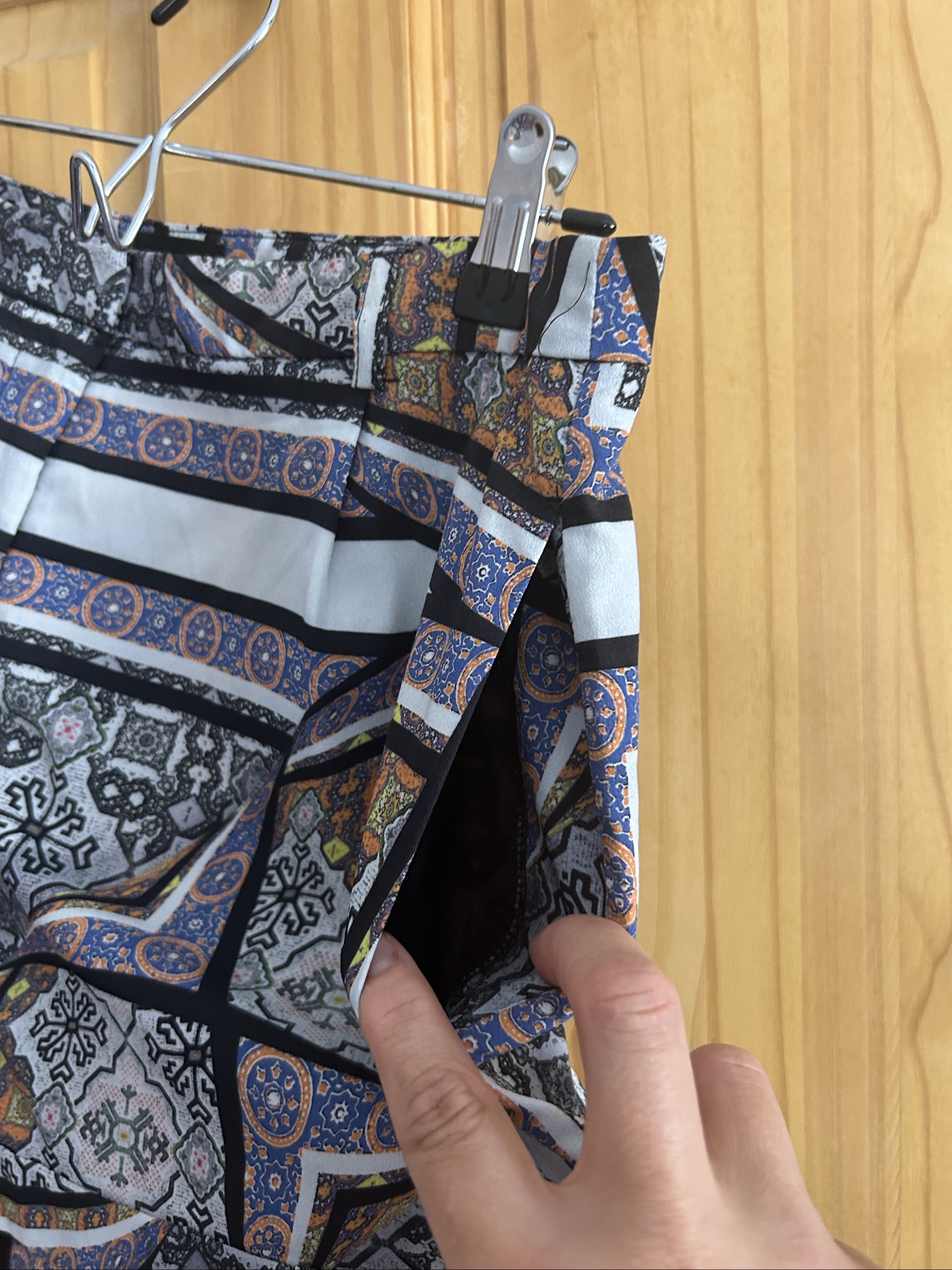 Topshop Women's Multi Colour Patterned Shorts UK 12 image 3
