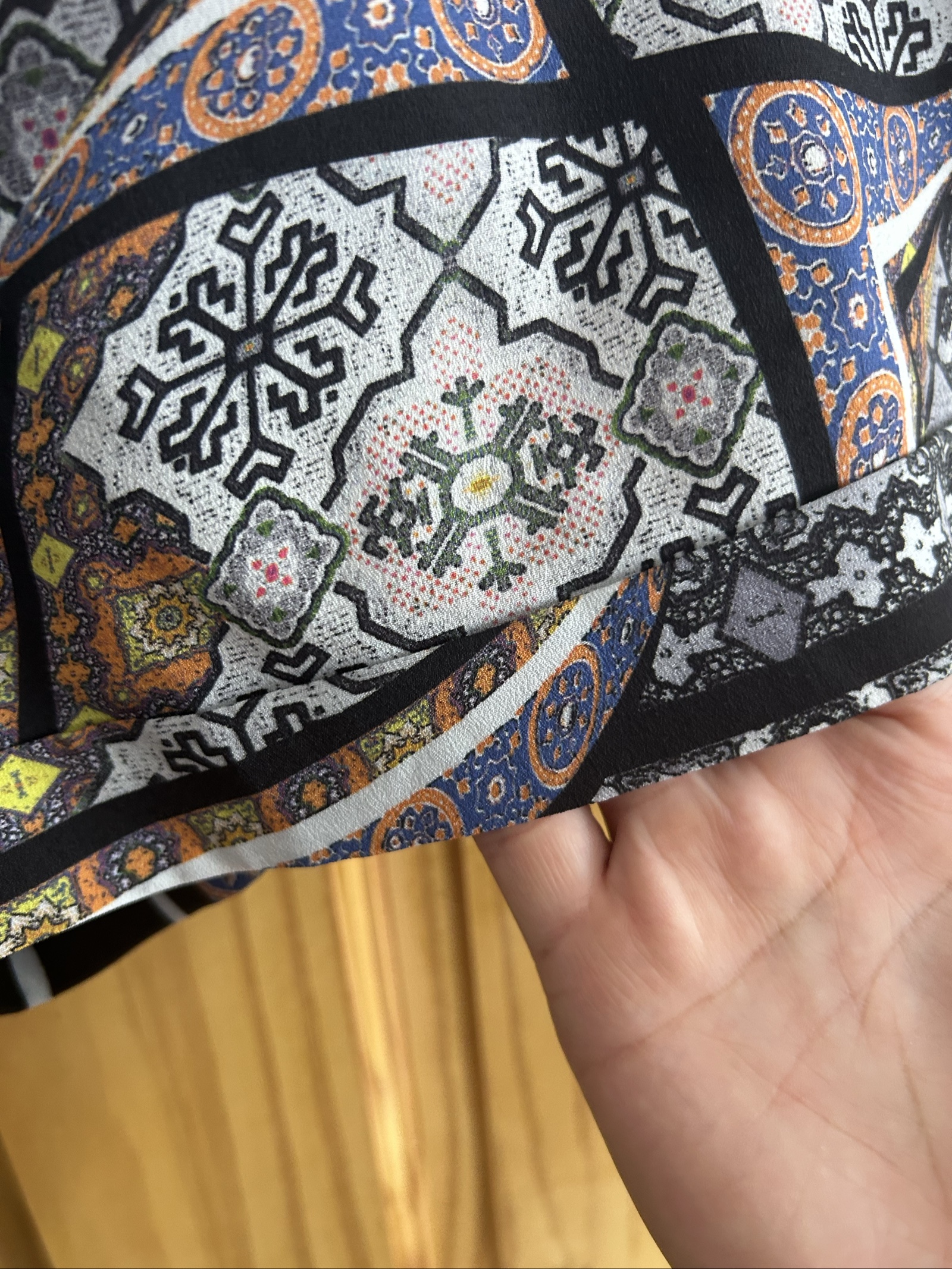 Topshop Women's Multi Colour Patterned Shorts UK 12 image 4