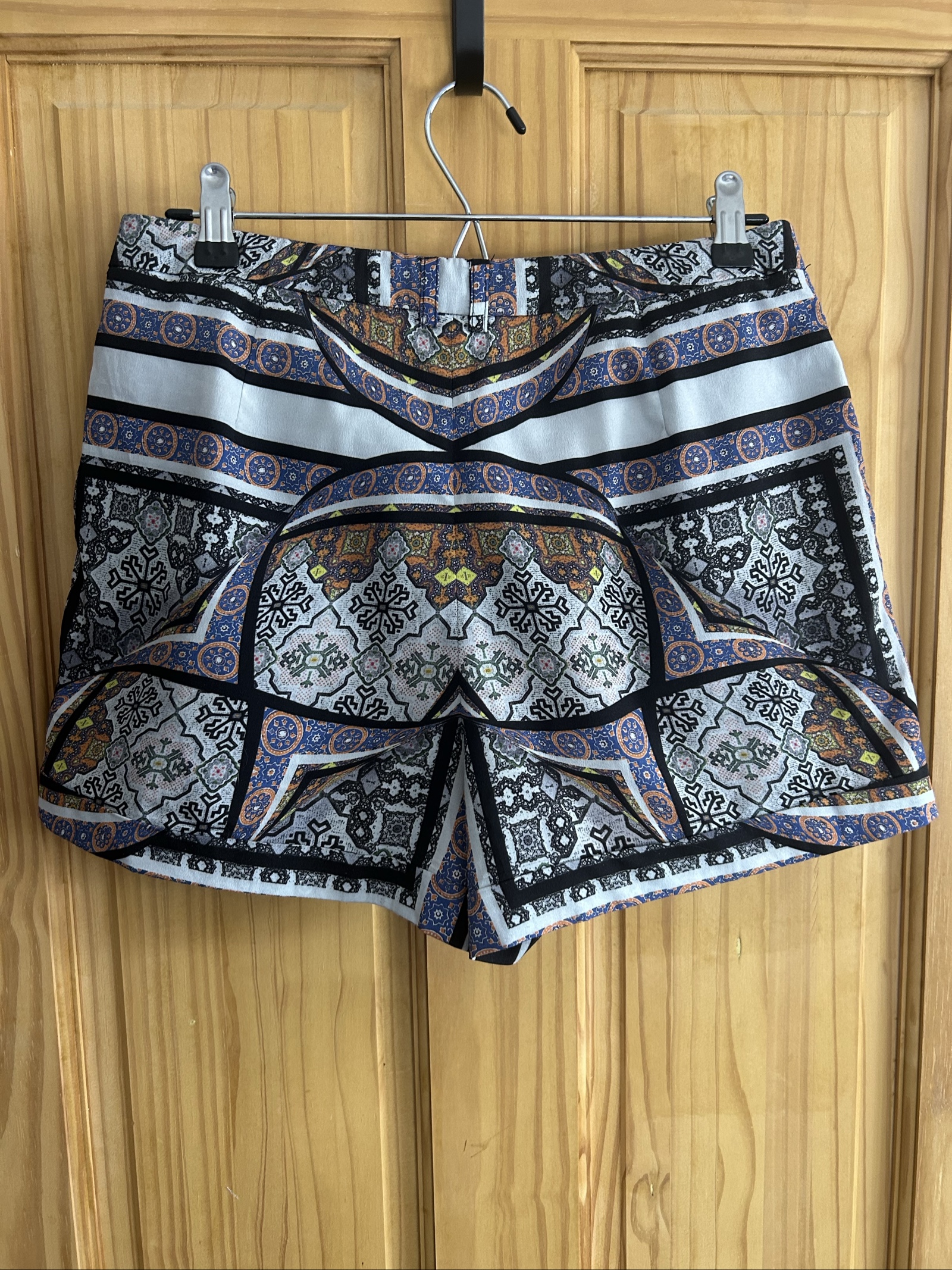 Topshop Women's Multi Colour Patterned Shorts UK 12 image 8