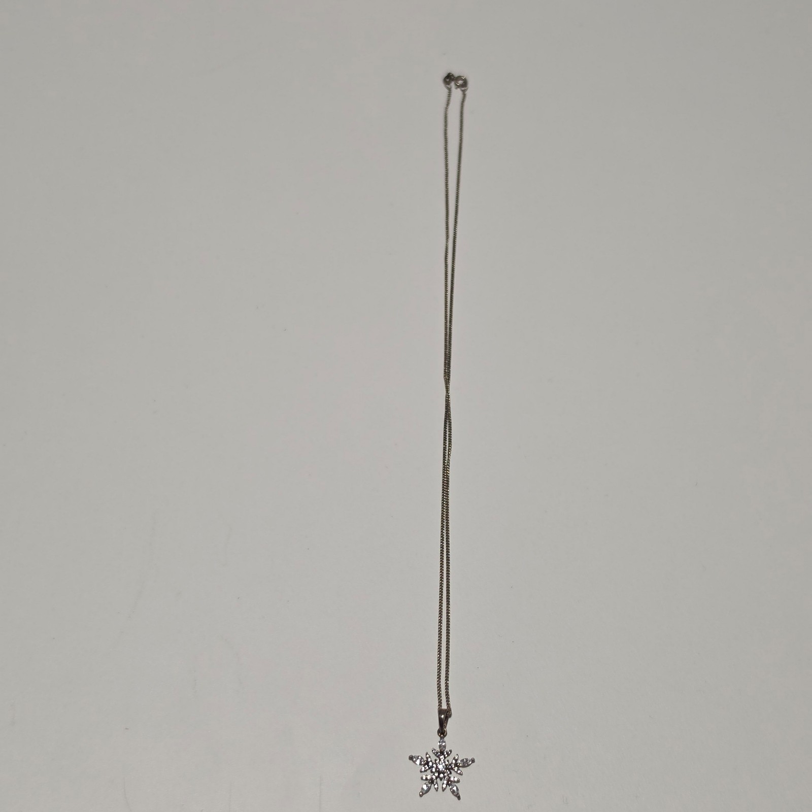 925 Silver Snowflake Pendant 925 Necklace .b5 image 2