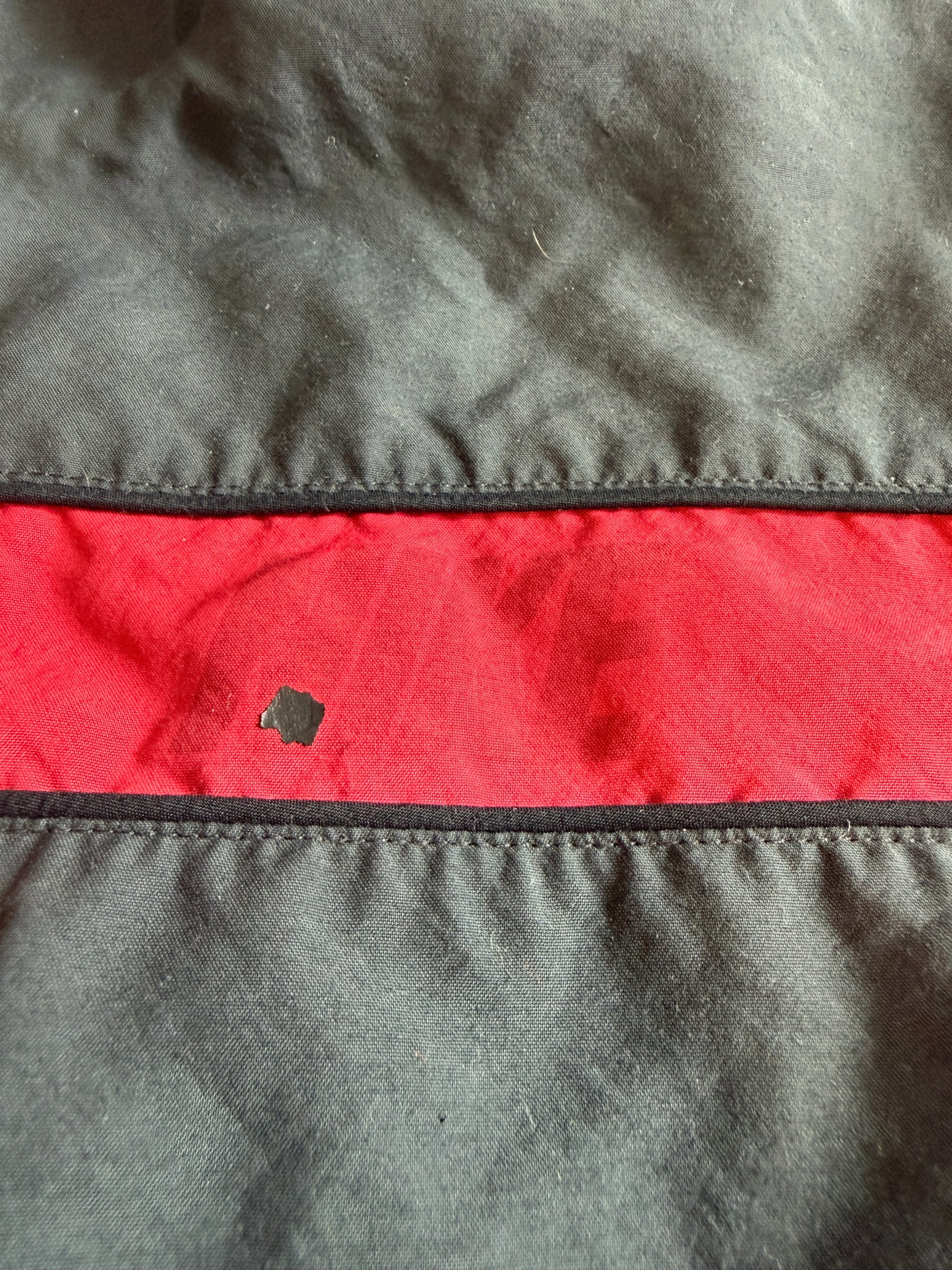 Nike Men’s Black Red Track Jacket Medium Zip-Up Made in Vietnam image 2