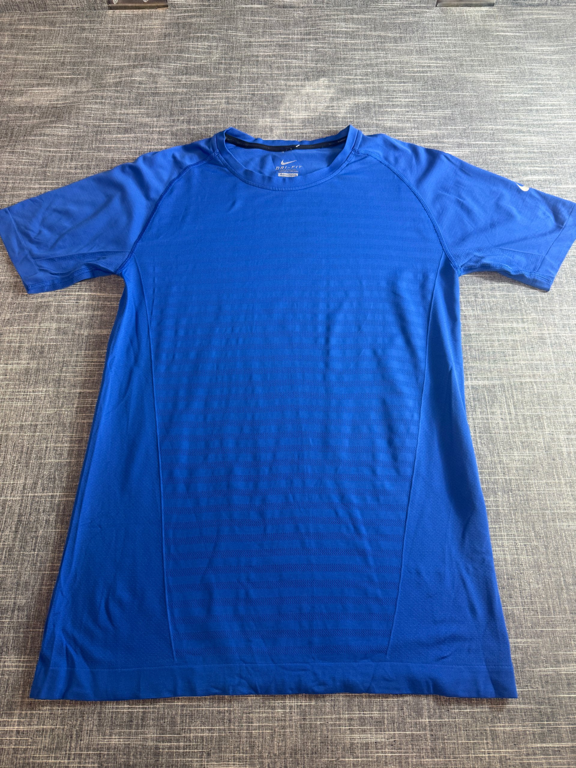 Nike Men’s Dri-Fit Training T-Shirt Small Blue Lightweight Athletic