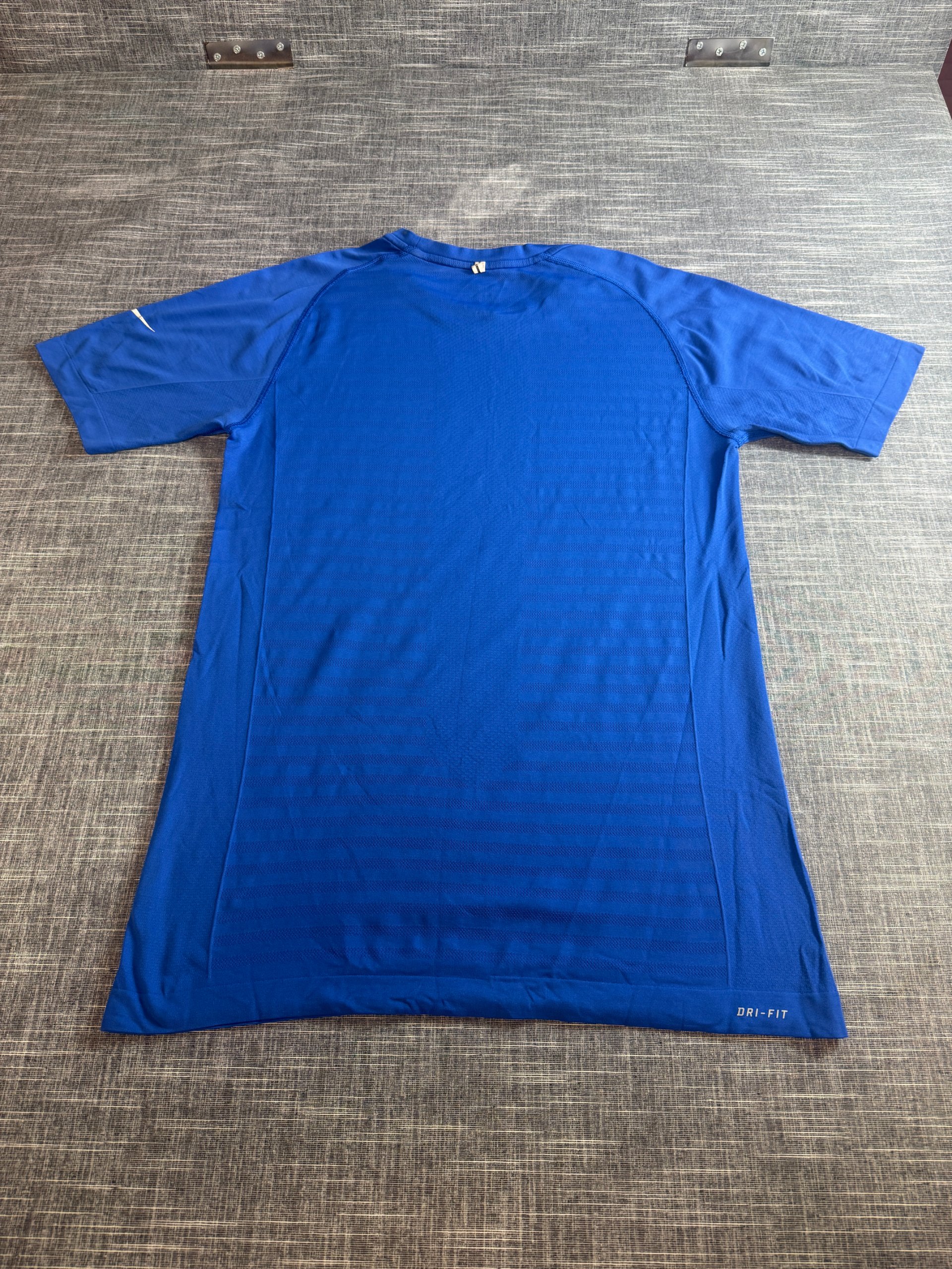 Nike Men’s Dri-Fit Training T-Shirt Small Blue Lightweight Athletic image 4