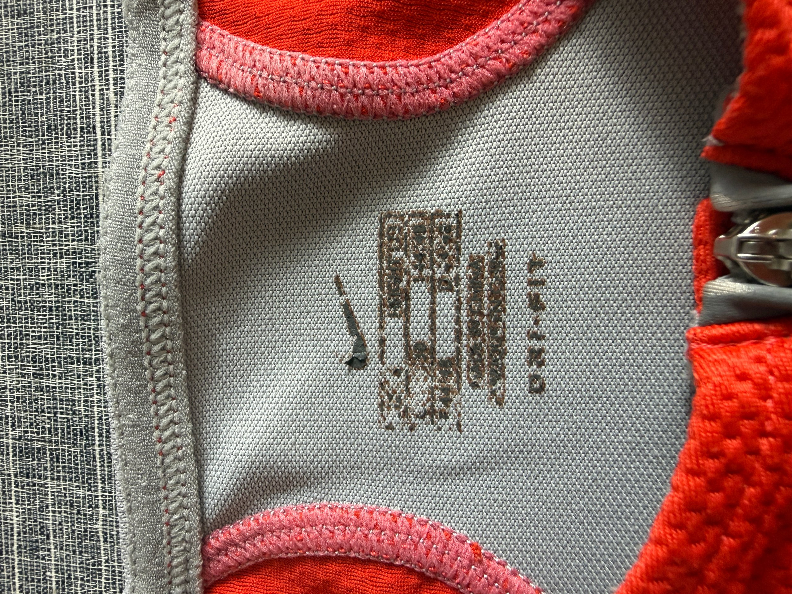 Nike Men’s Red Dri-FIT Half Zip Training Top Large Breathable Mesh image 4
