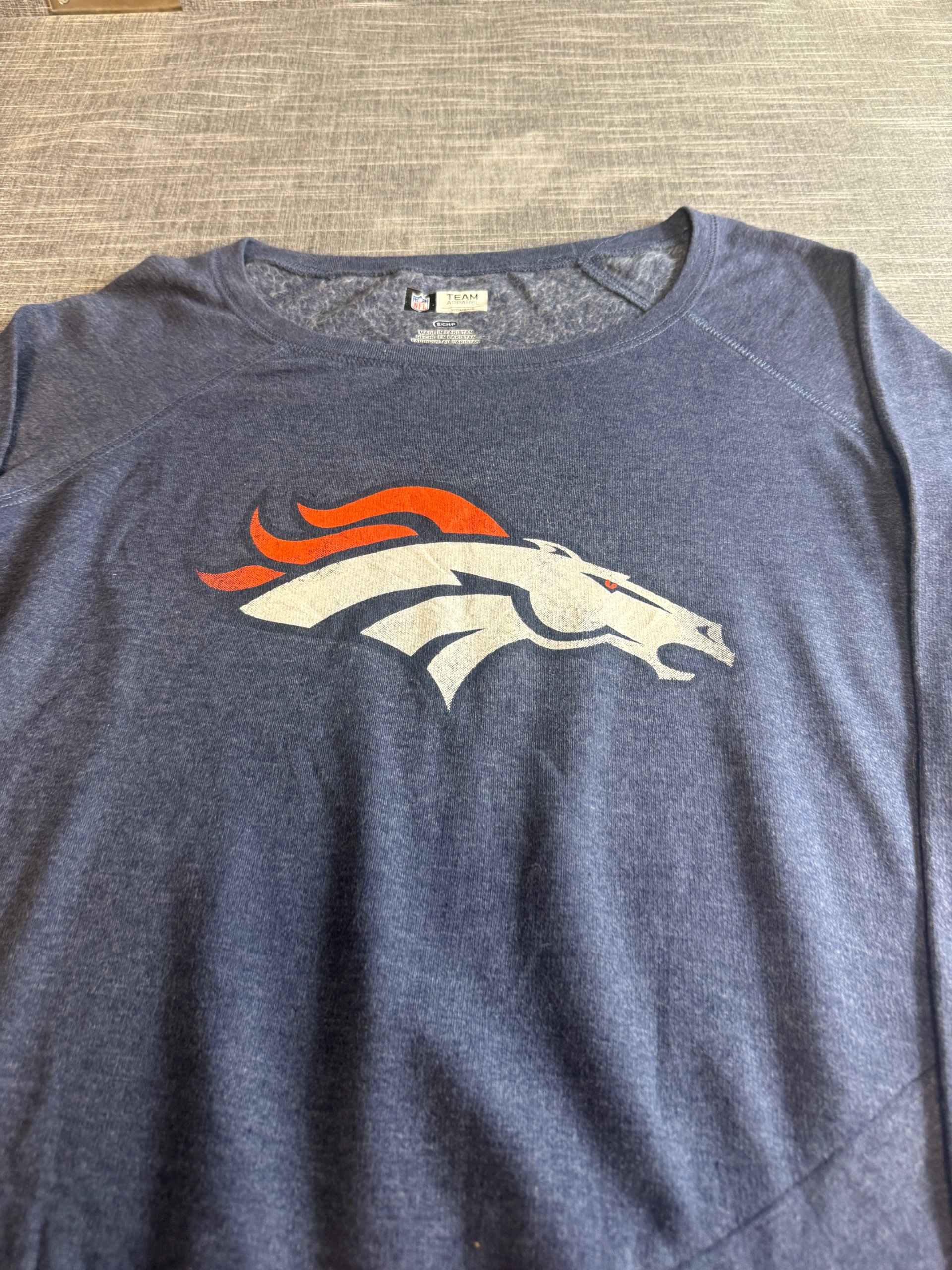 NFL Team Apparel Women’s Denver Broncos Sweater Small Navy Blue Soft image 2
