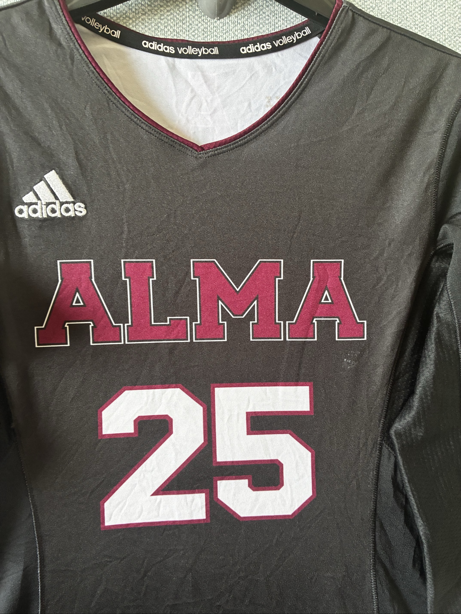 Adidas Black & Maroon Alma Volleyball Jersey Small Long Sleeve image 2