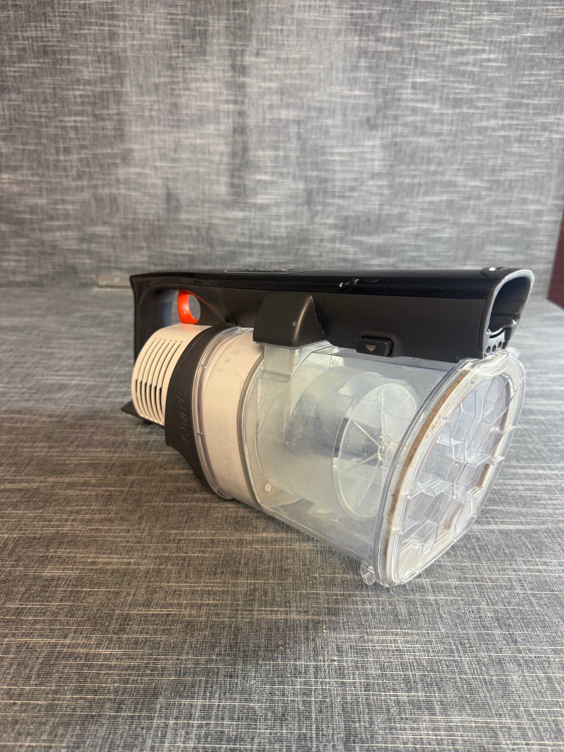 Shark IZ201UK 25.2V Vacuum Cleaner Handheld Unit Black White image 2