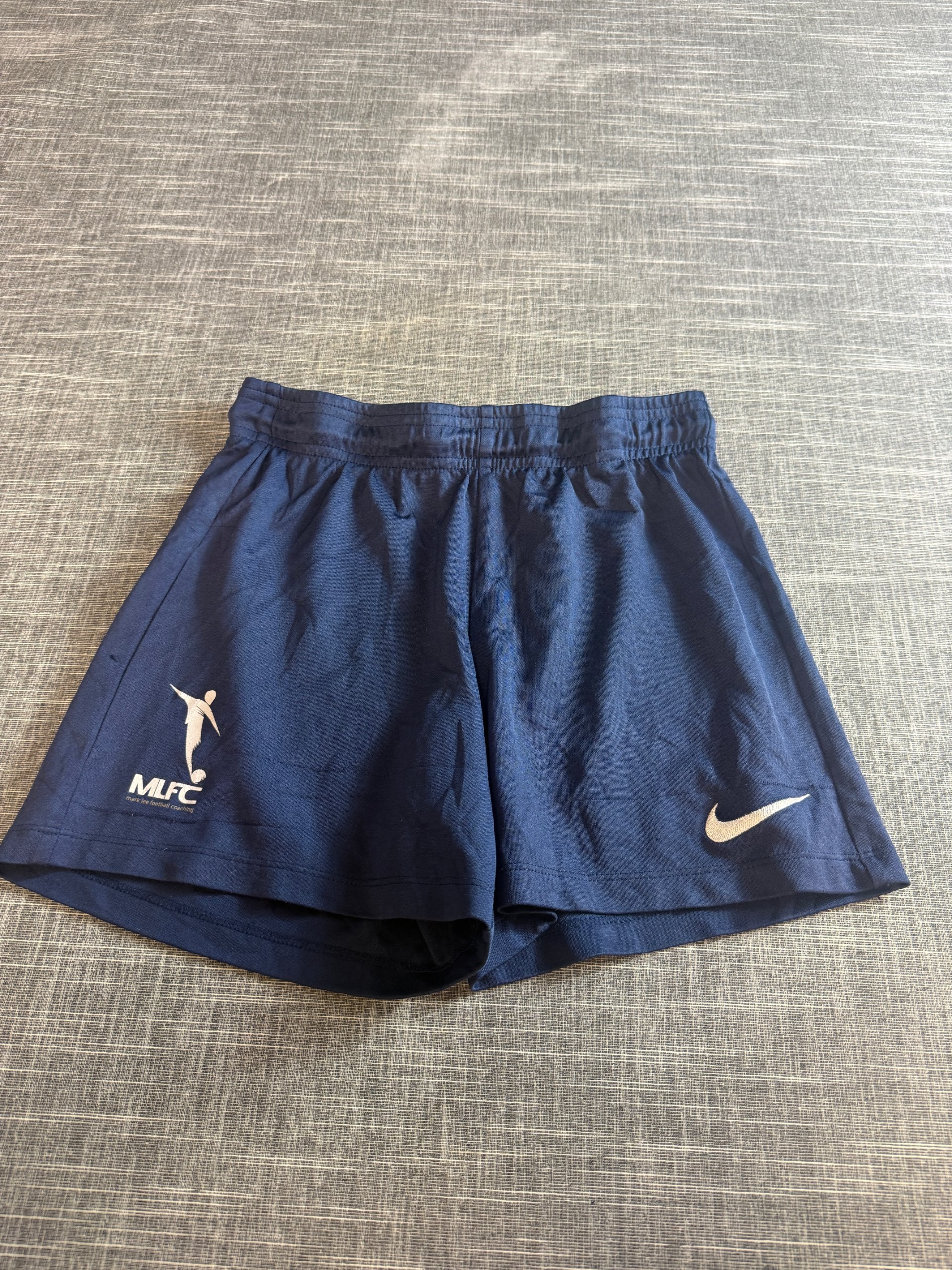 Nike Boy's Dri-FIT Sports Football Coaching Shorts Small Navy Blue