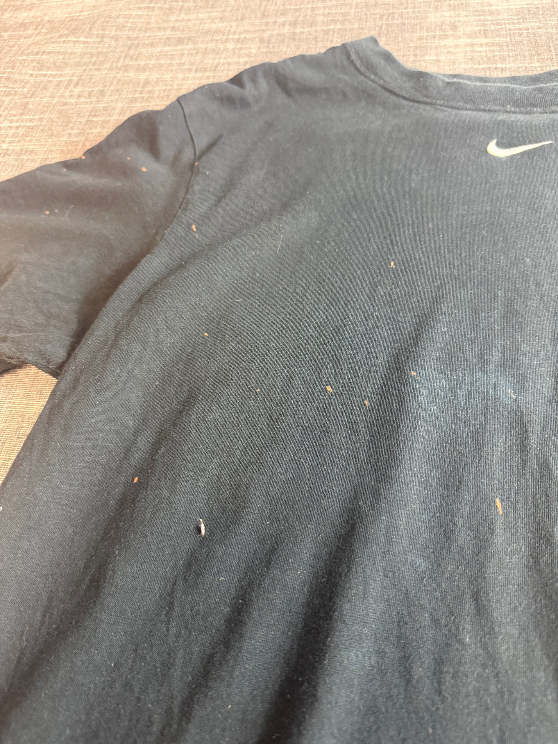 Nike Men’s Loose Fit The Nike Tee Small Black Cotton T-Shirt image 2