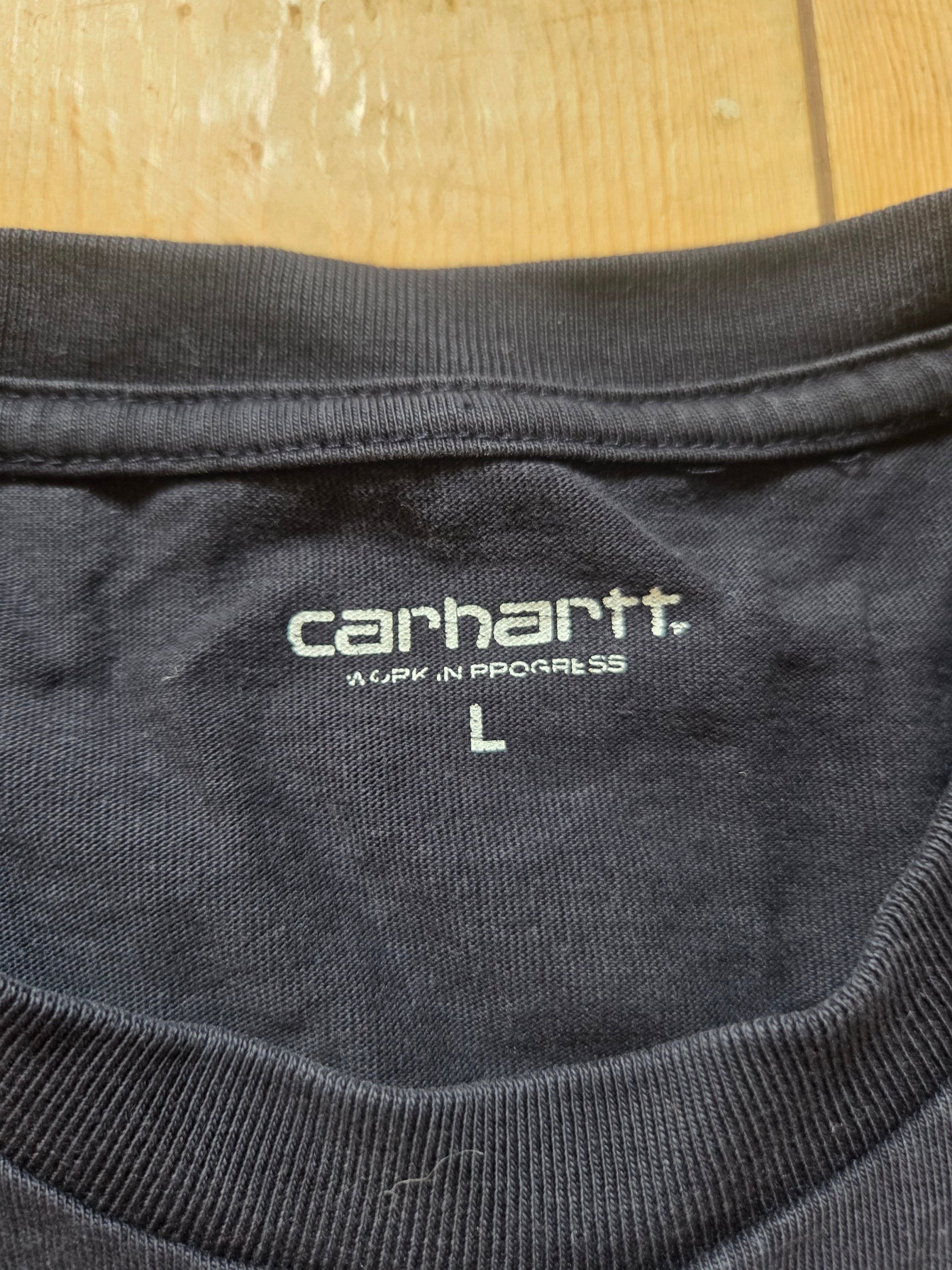 Carhartt WIP S/S Chase T-Shirt Dark Navy Gold Men’s Large Embroidered Logo image 5