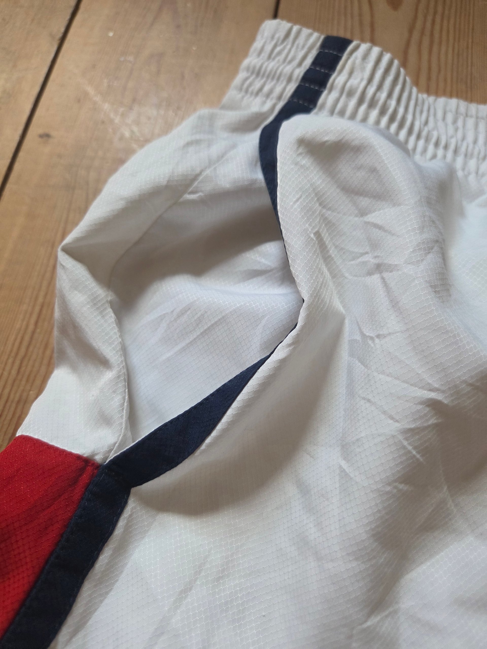 Vintage Lacoste Sport Colour Block Tennis Shorts White Red Navy Men’s Size 5 L image 7