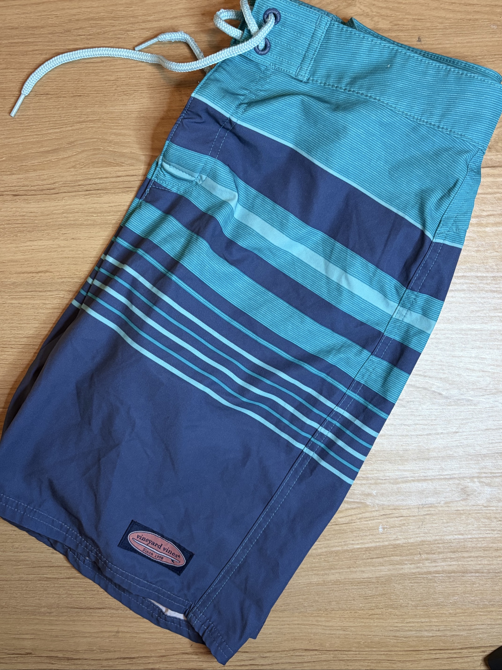 Vineyard Vines Blue & Navy Men's Performance Swim Trunks 30