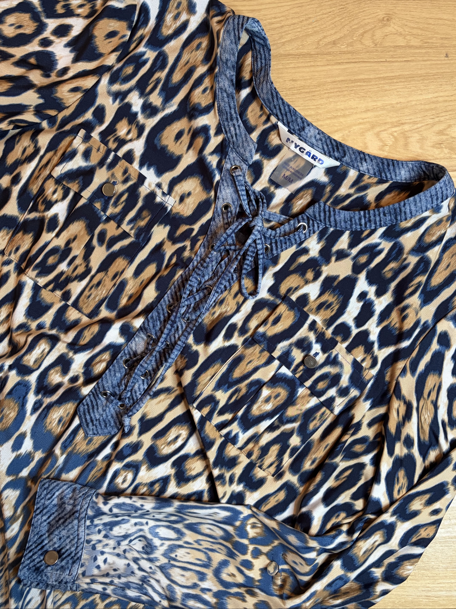 Rygard Women's Blue & Brown Leopard Print Lace-Up Blouse Medium
