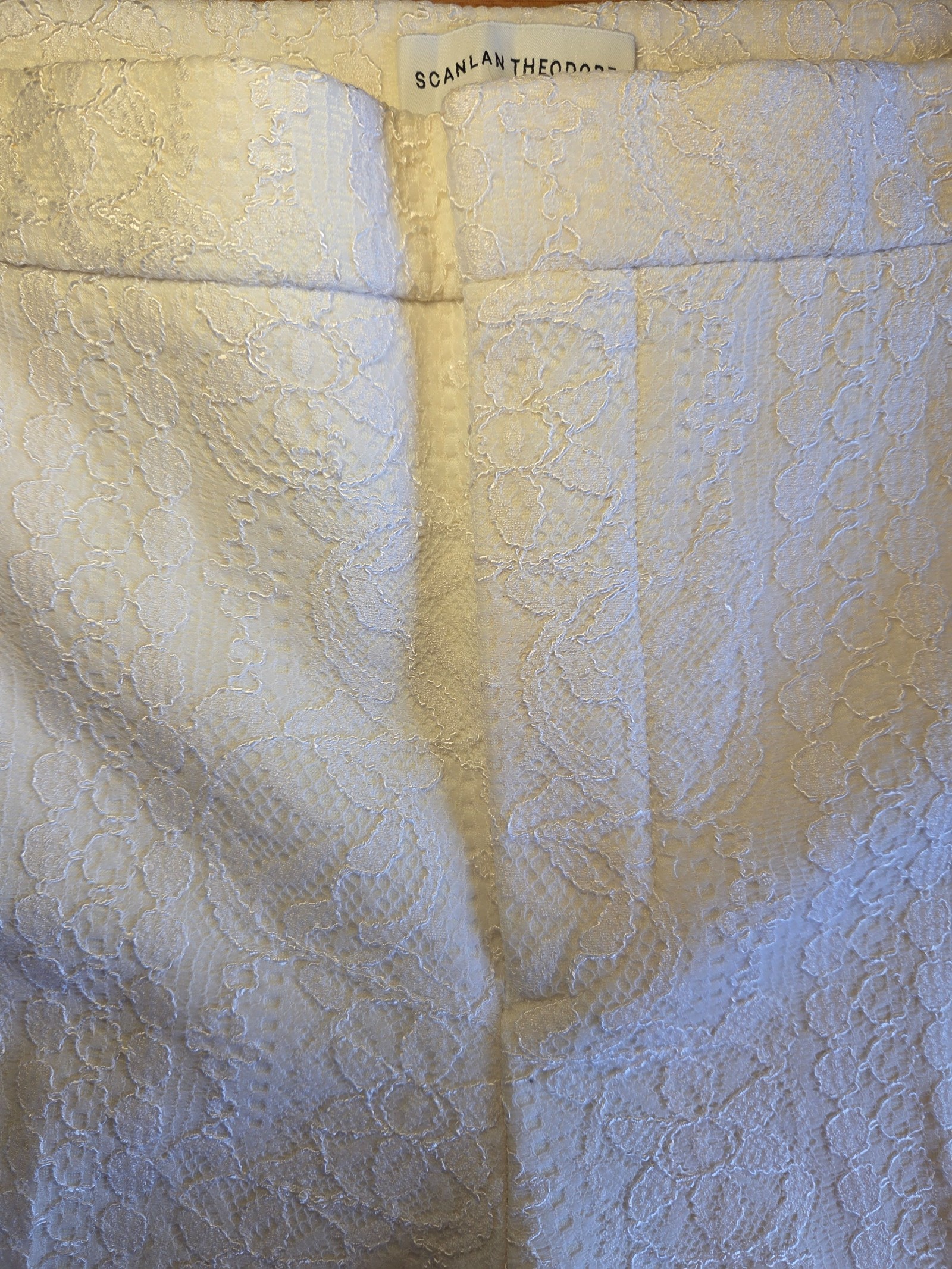 Scanlan Theodore Women's White Embossed Floral Pants Size 10 image 2