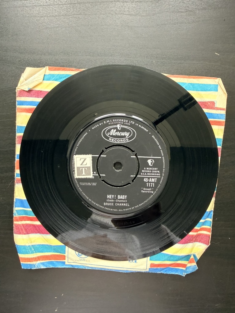 Bruce Channel Vinyl 7 inch 45 RPM Record Single Dream Girl & Hey! Baby image 2