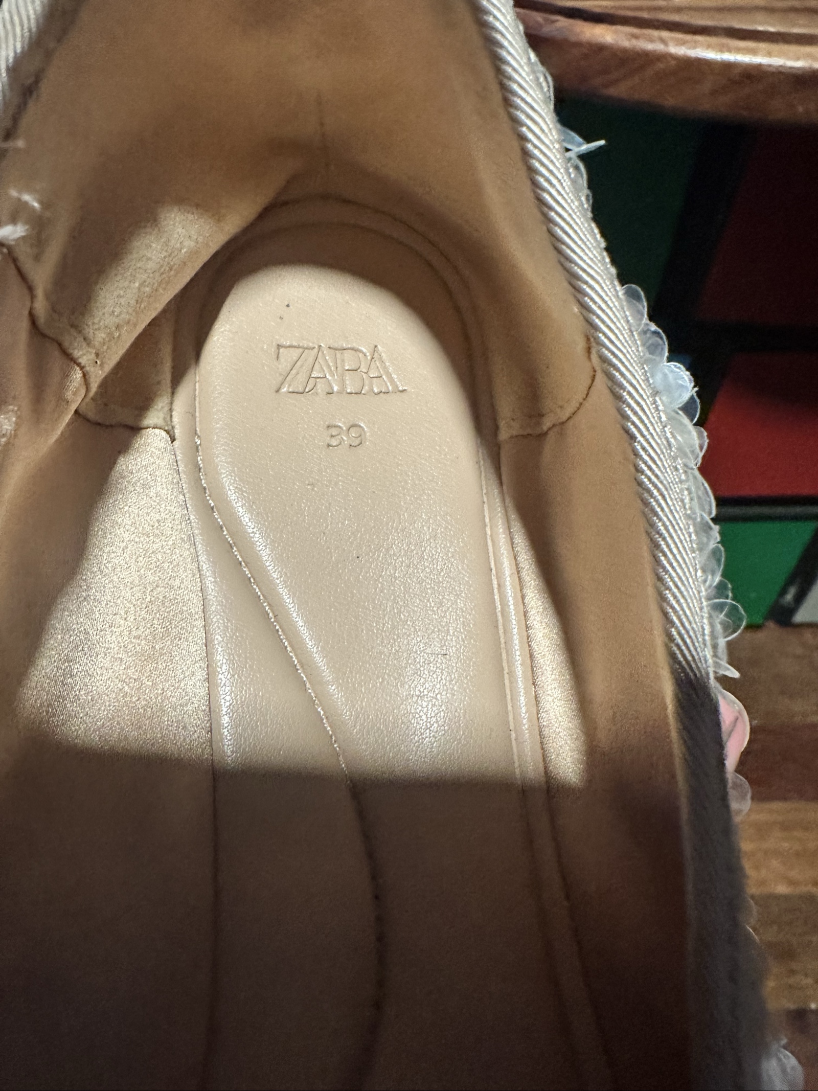 Zara Women's Beige Sequin Ballerina Flats Size 39 image 3