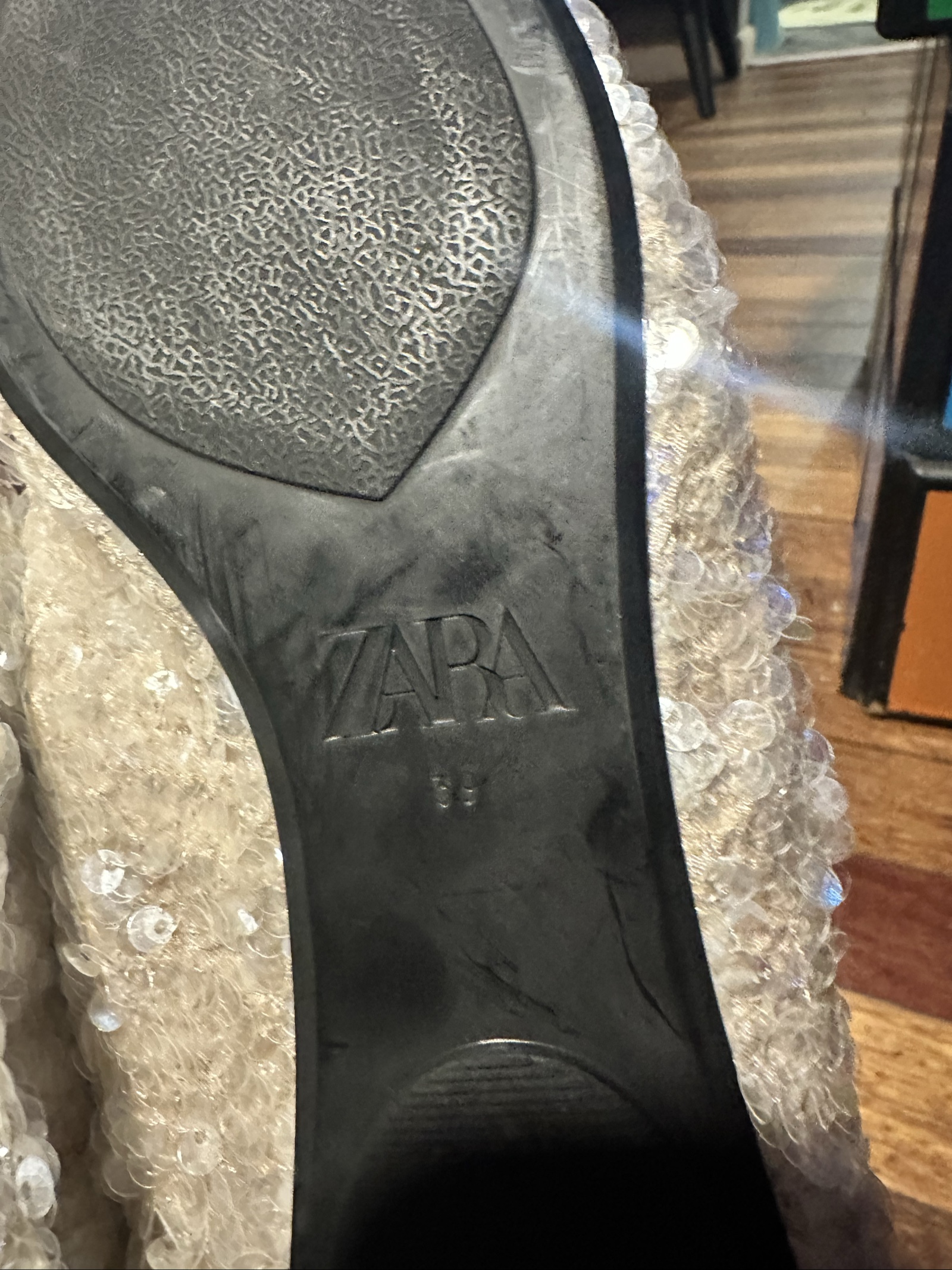 Zara Women's Beige Sequin Ballerina Flats Size 39 image 6