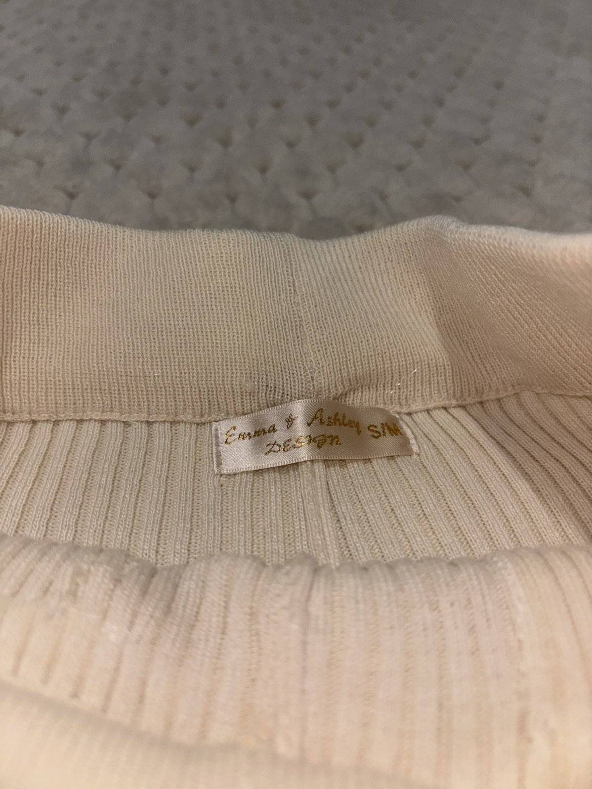 Emma & Ashley Design Cream Ribbed Knit Leggings One Size with Buttoned Pockets image 3