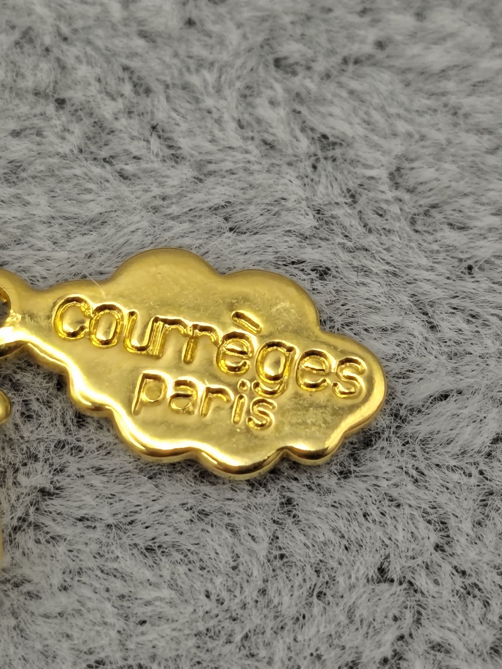 Courrèges Unisex Gold Tone & Crystal Heart Necklace Other image 4