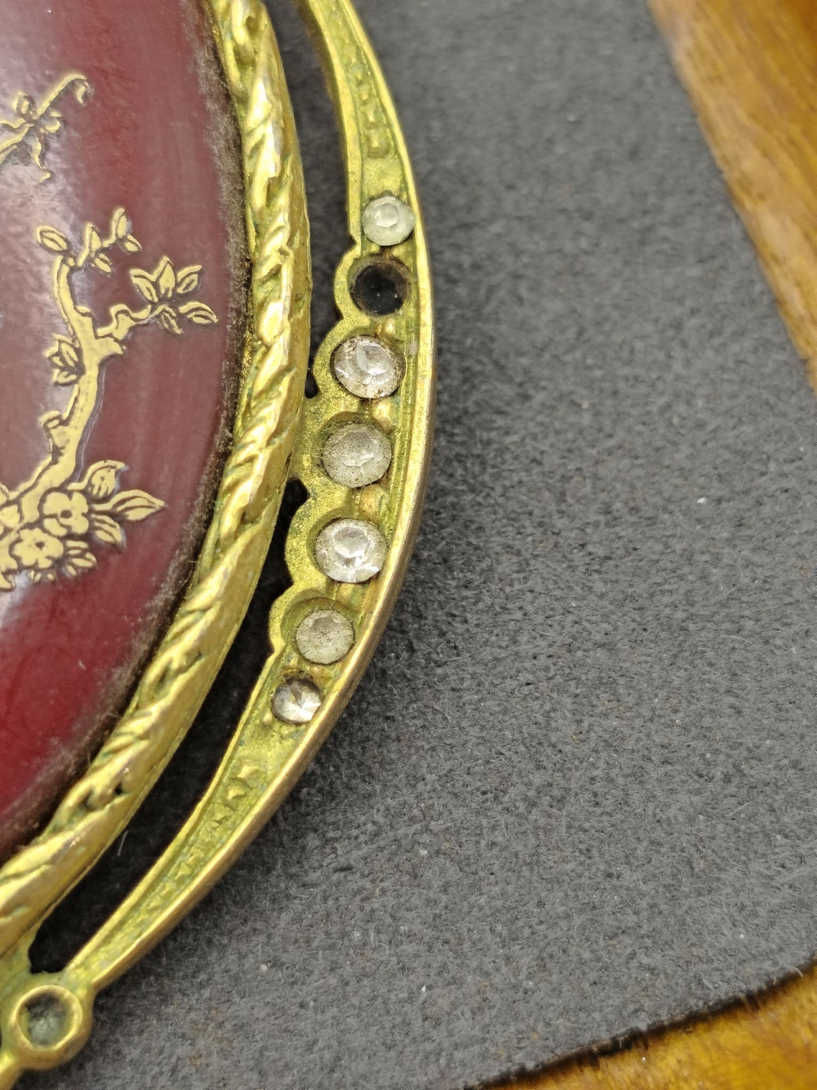 Limoges Vintage Gold Tone Red Porcelain Brooch with Rhinestones Other image 4