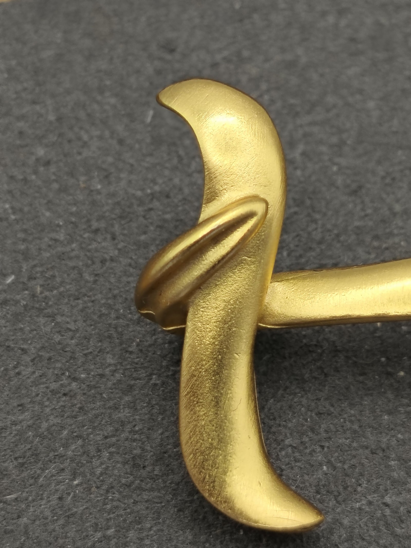 Gold Tone Women L Initial Brooch Pin ©AK Mark image 8