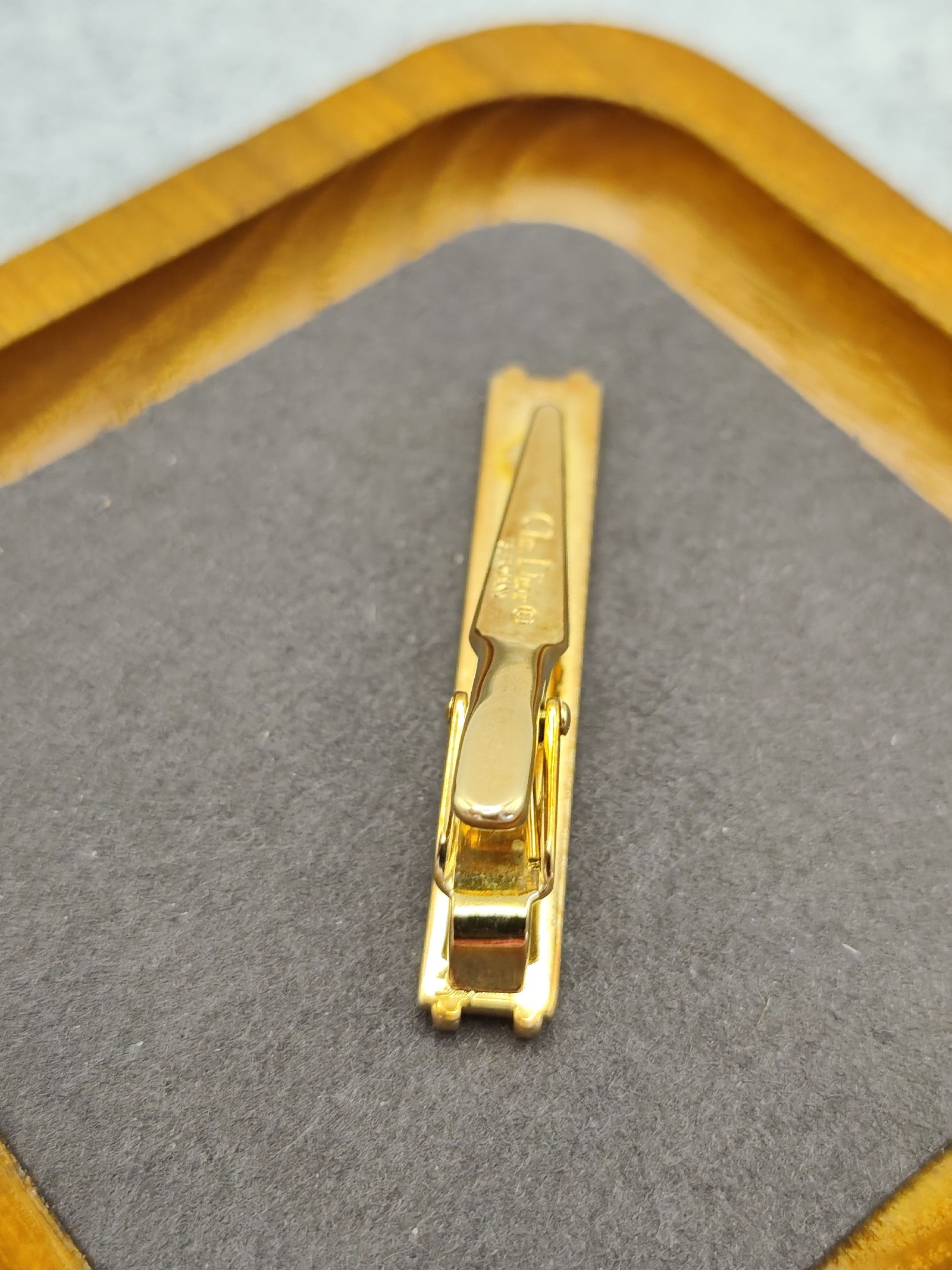 Christian Dior Gold Tone Men's Tie Clip image 7