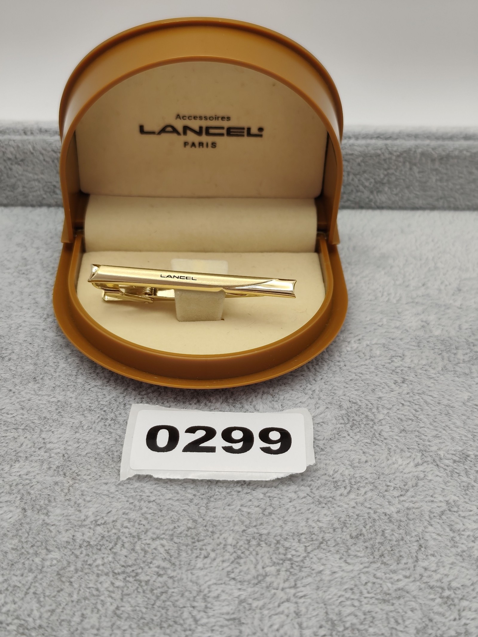 Lancel Gold Tone Men's Tie Clip with Case Other