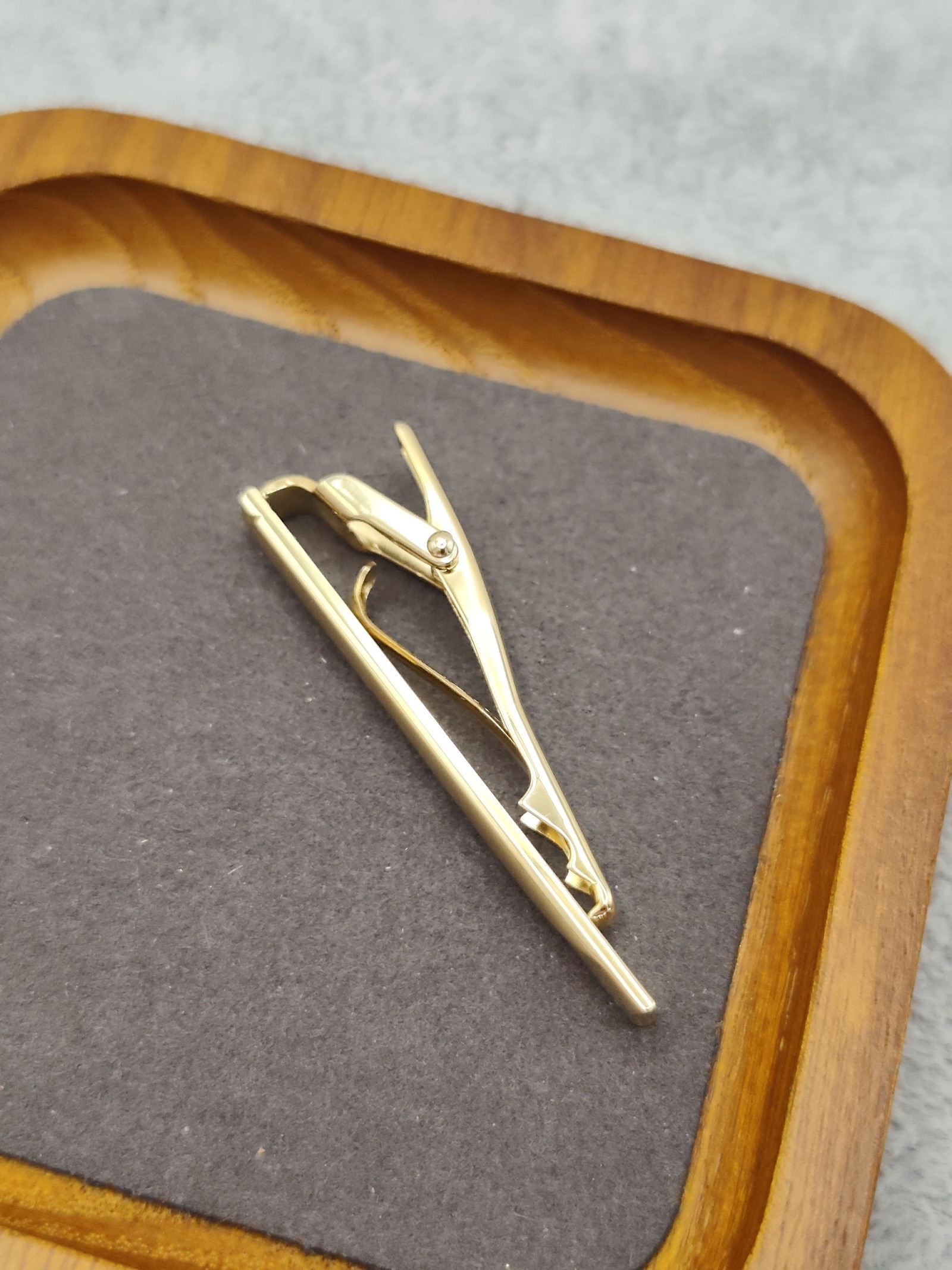 Lancel Gold Tone Men's Tie Clip with Case Other image 10