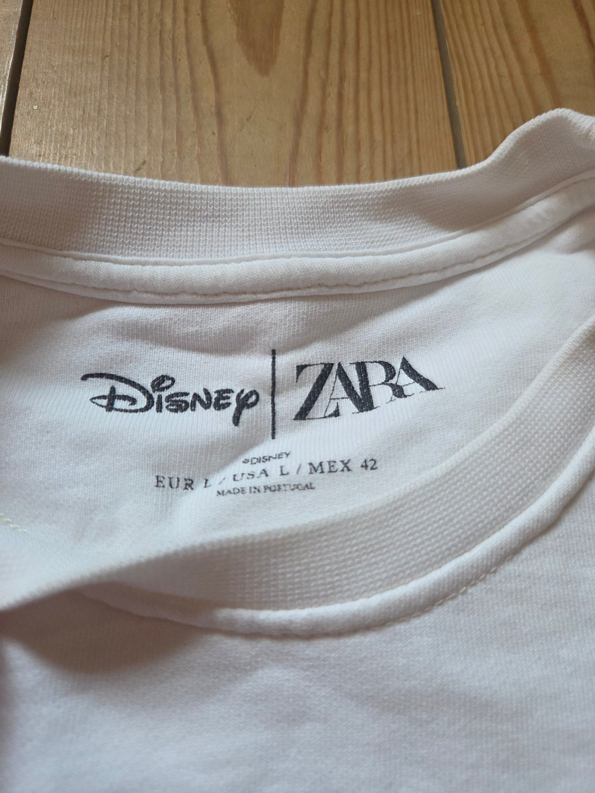 Zara x Disney Mickey Mouse Women’s White Crewneck Sweatshirt Size L image 5