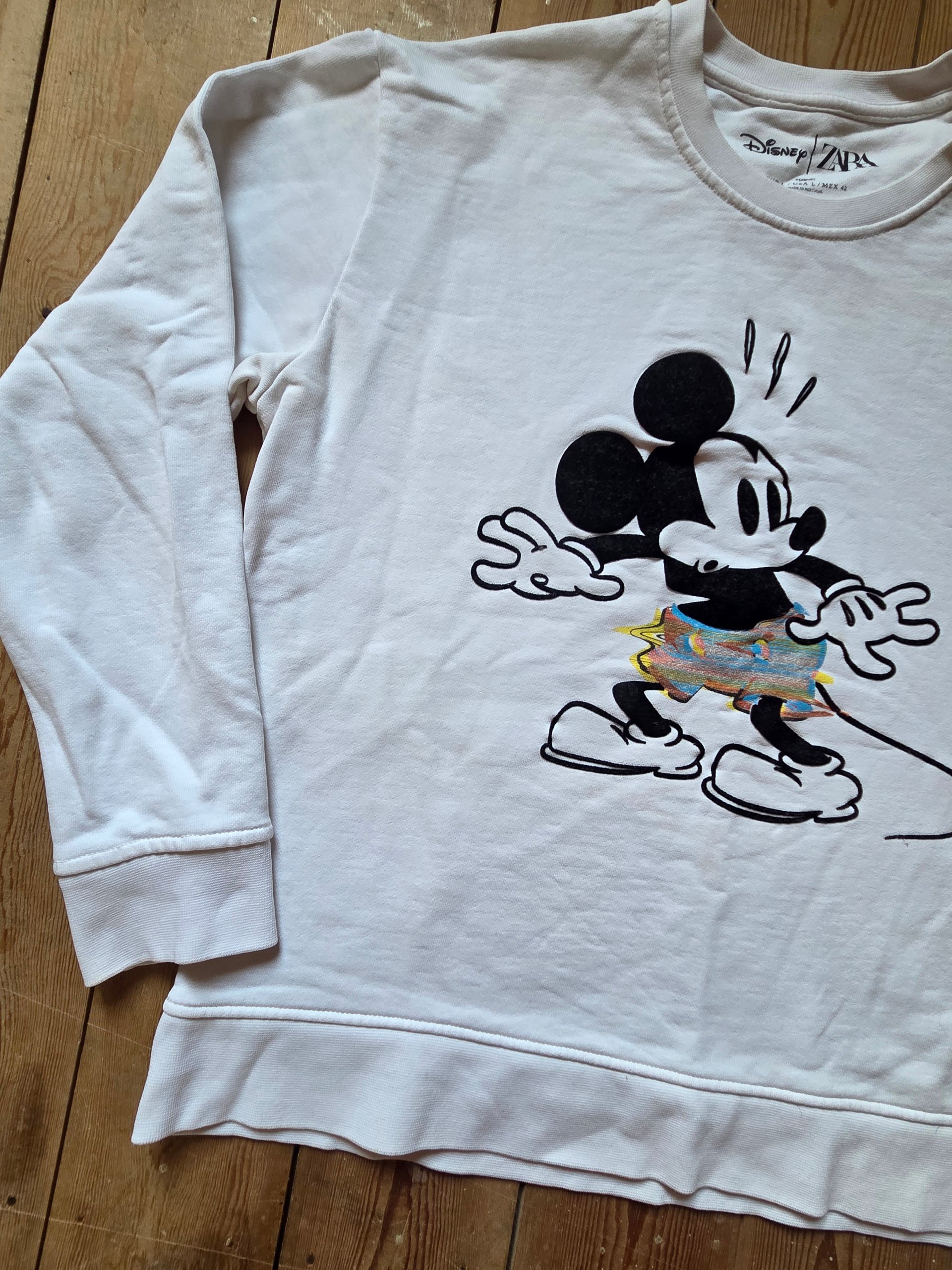 Zara x Disney Mickey Mouse Women’s White Crewneck Sweatshirt Size L image 7