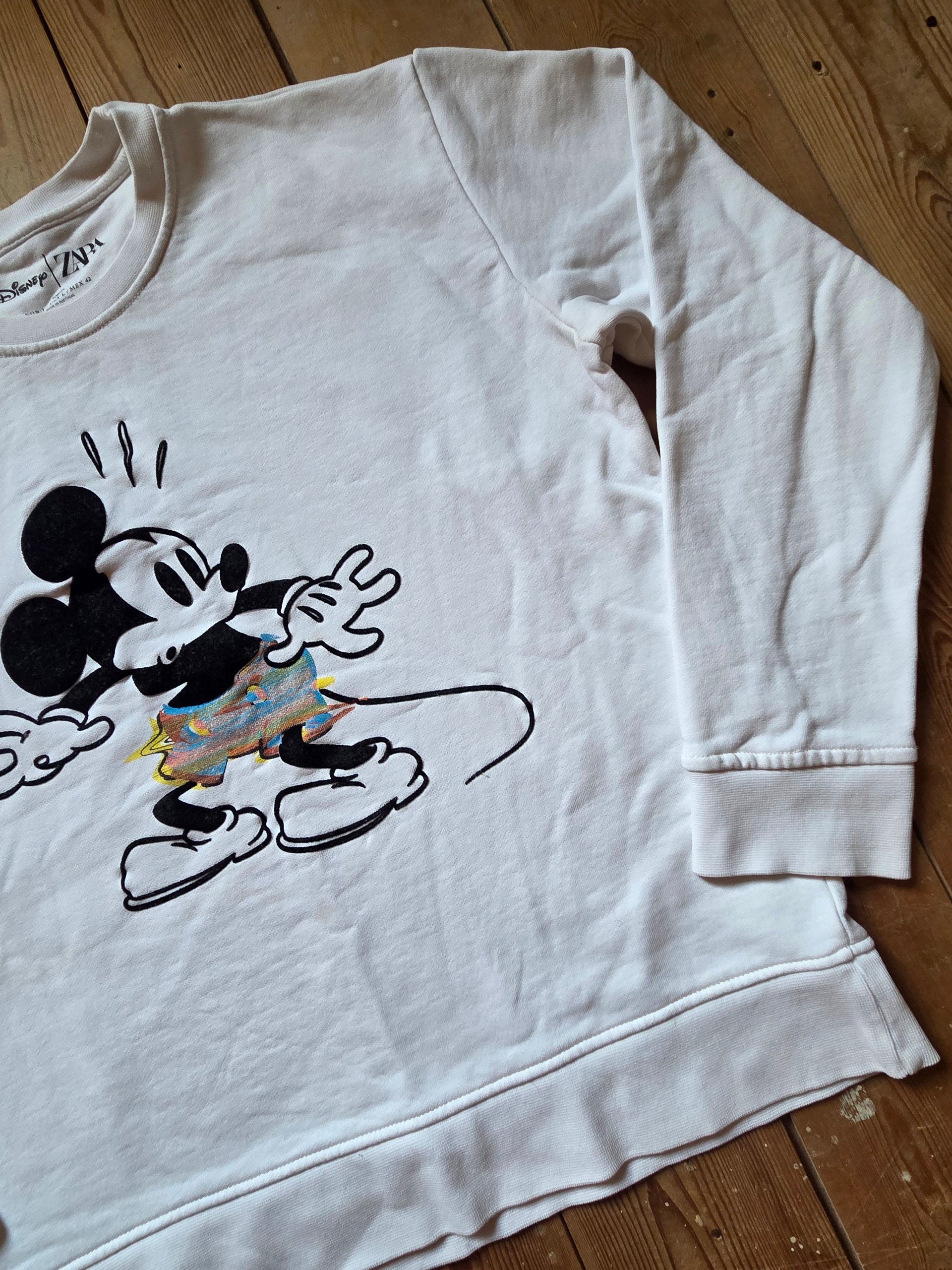 Zara x Disney Mickey Mouse Women’s White Crewneck Sweatshirt Size L image 8