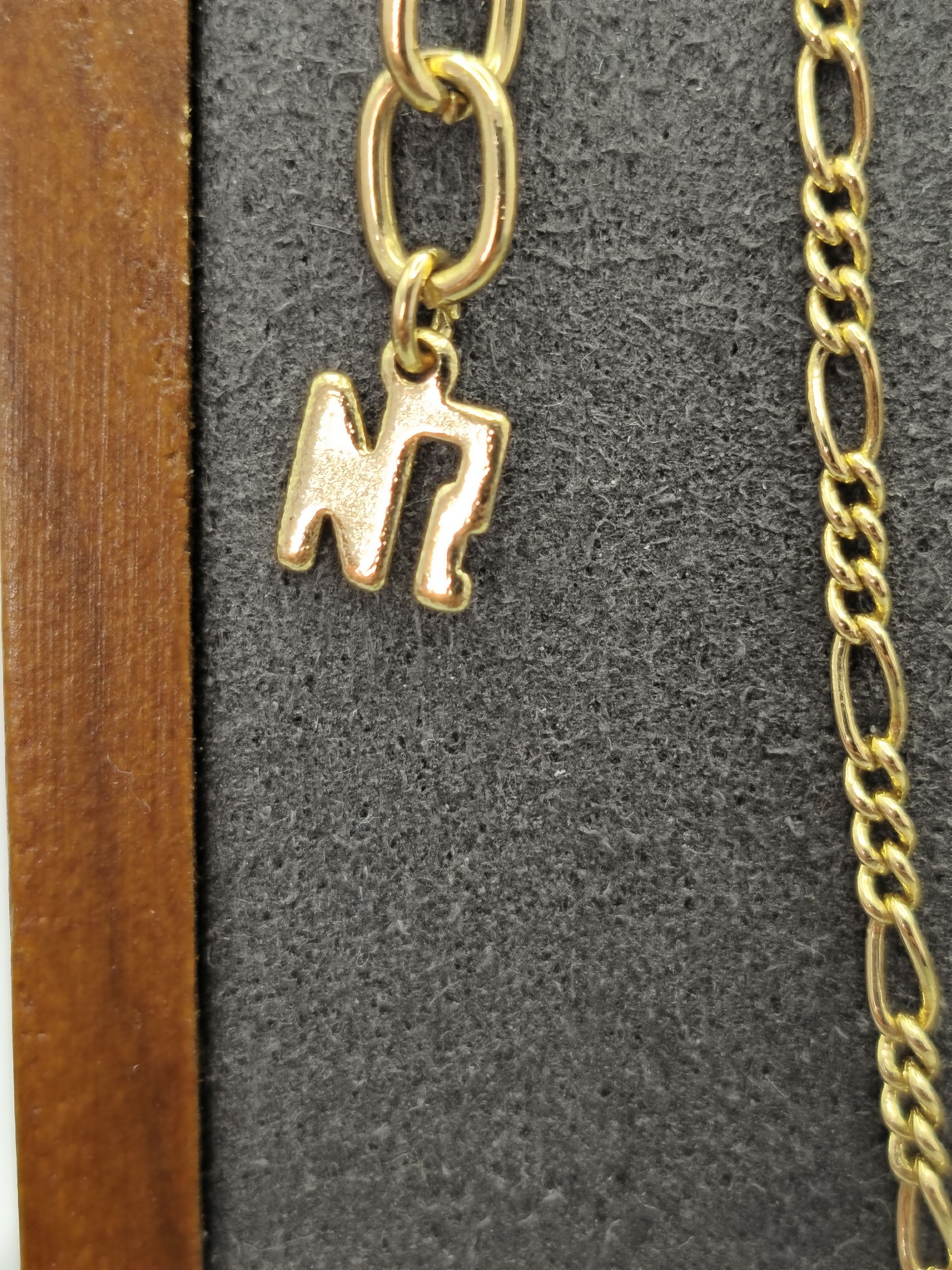 Nina Ricci Gold Tone Crystal Pendant Necklace Adjustable Length image 3