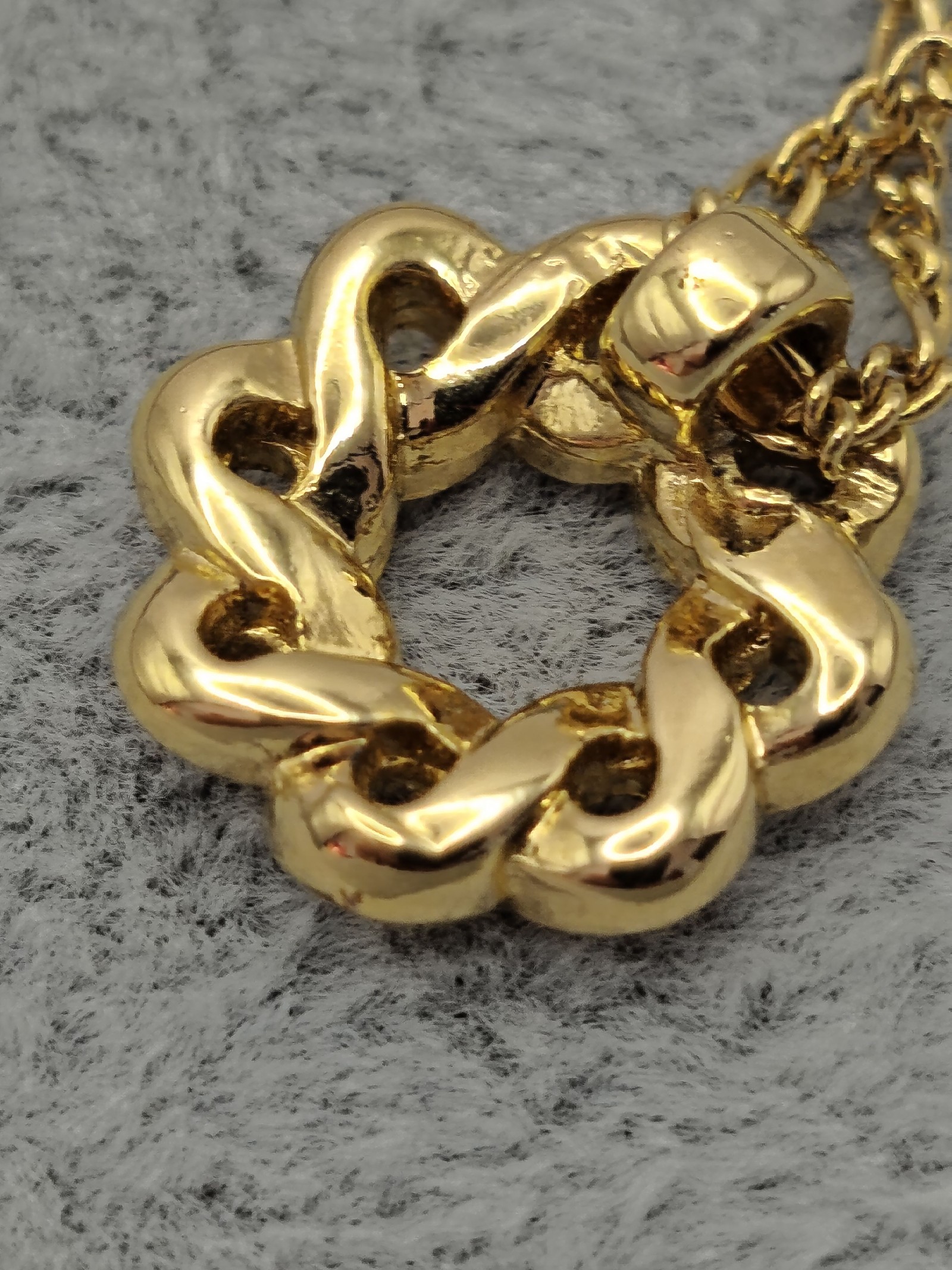 Nina Ricci Gold Tone Crystal Pendant Necklace Adjustable Length image 7