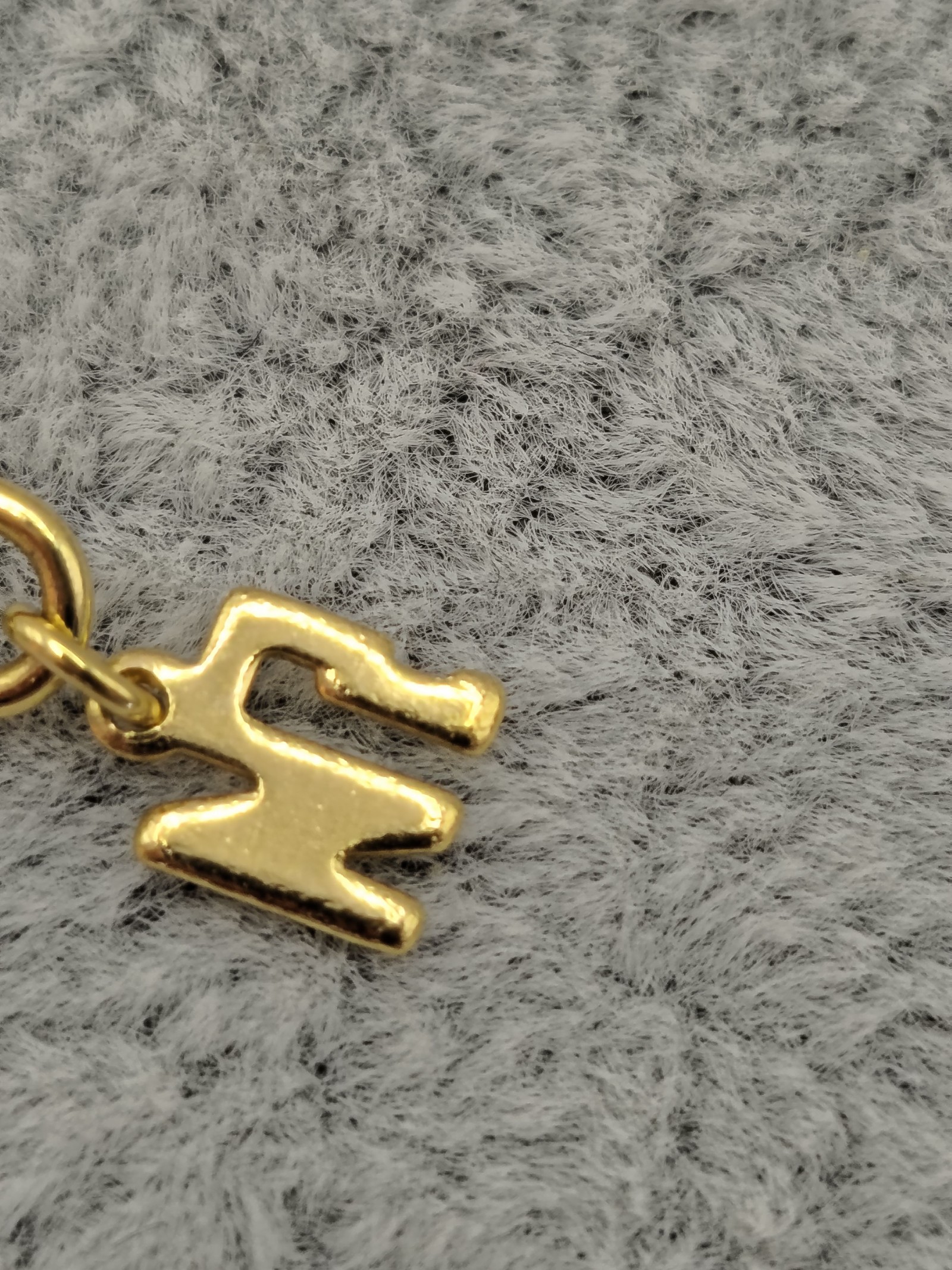Nina Ricci Gold Tone Crystal Pendant Necklace Adjustable Length image 8