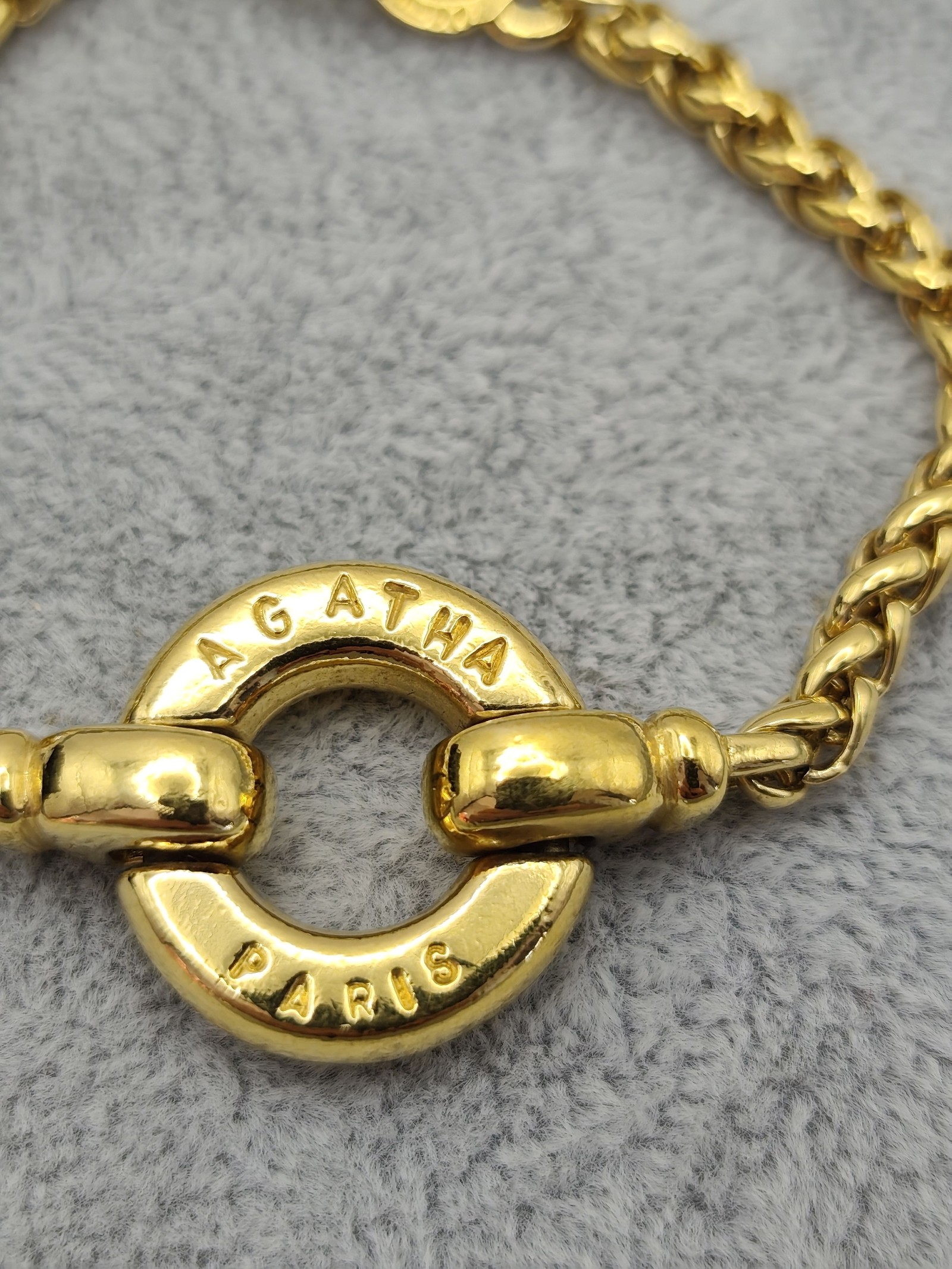 Agatha Gold Tone Round Link Bracelet Unisex Other image 4