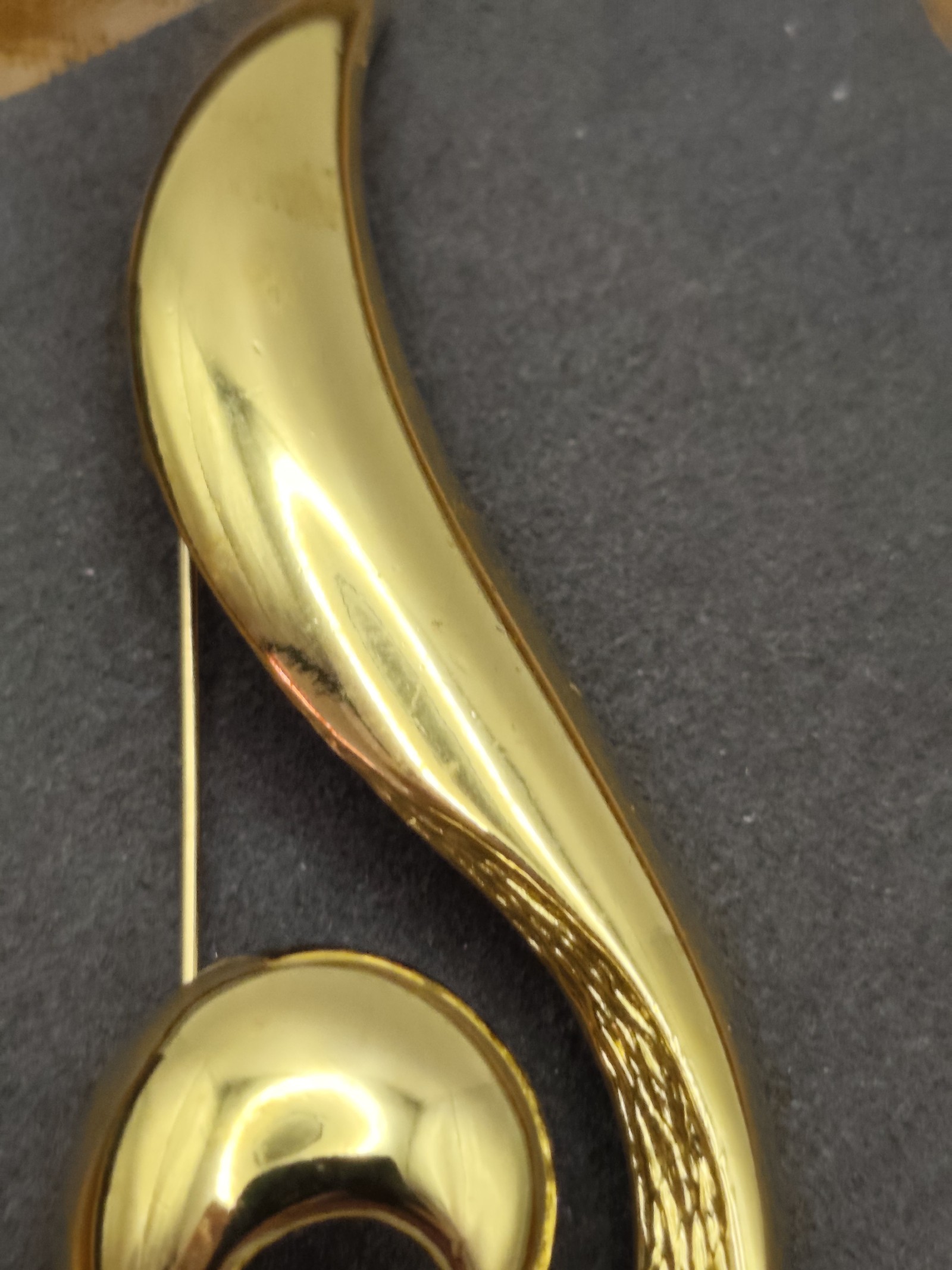 Comtesse Menard Gold Tone Spiral Brooch Pin Women's Stylish Accessory Other image 4