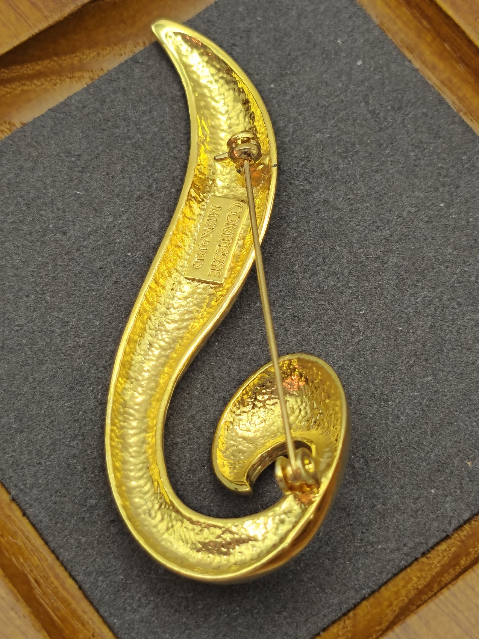 Comtesse Menard Gold Tone Spiral Brooch Pin Women's Stylish Accessory Other image 6