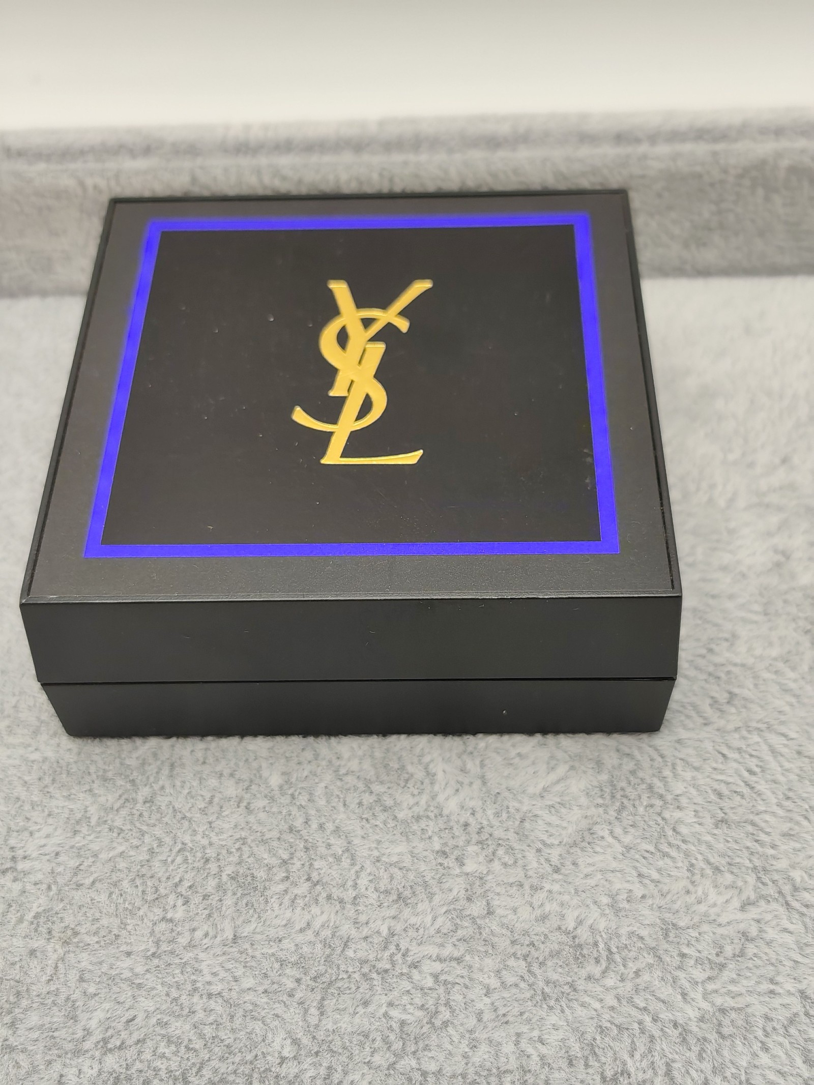 Yves Saint Laurent Gold & silver tone Tie Clip Men's Luxury Accessory image 3