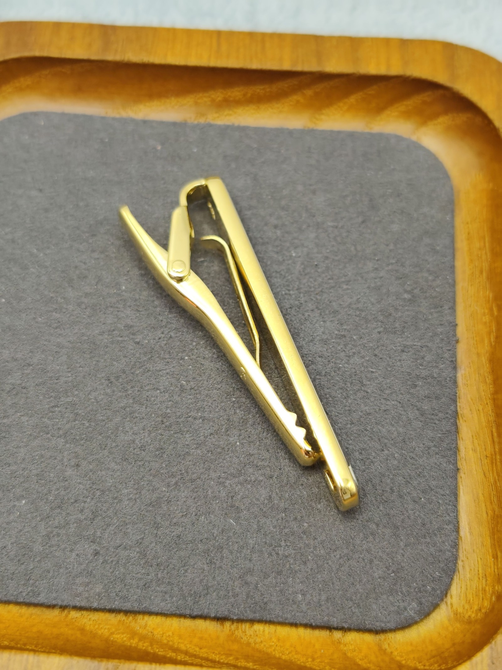 Yves Saint Laurent Gold & silver tone Tie Clip Men's Luxury Accessory image 7